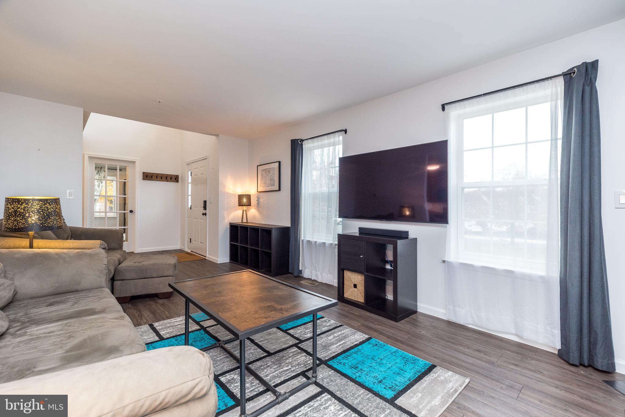 SUMMER LEA - Residential