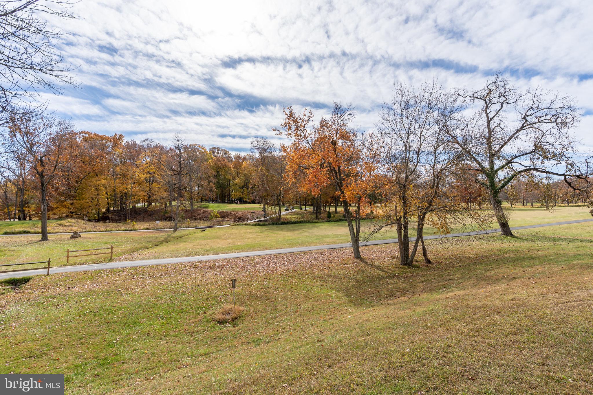 LEISURE WORLD - Residential