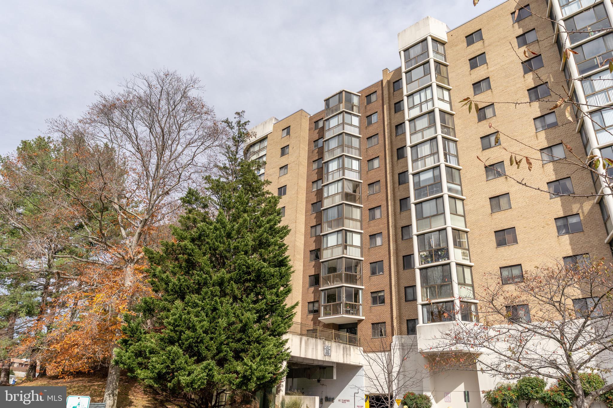 LEISURE WORLD - Residential