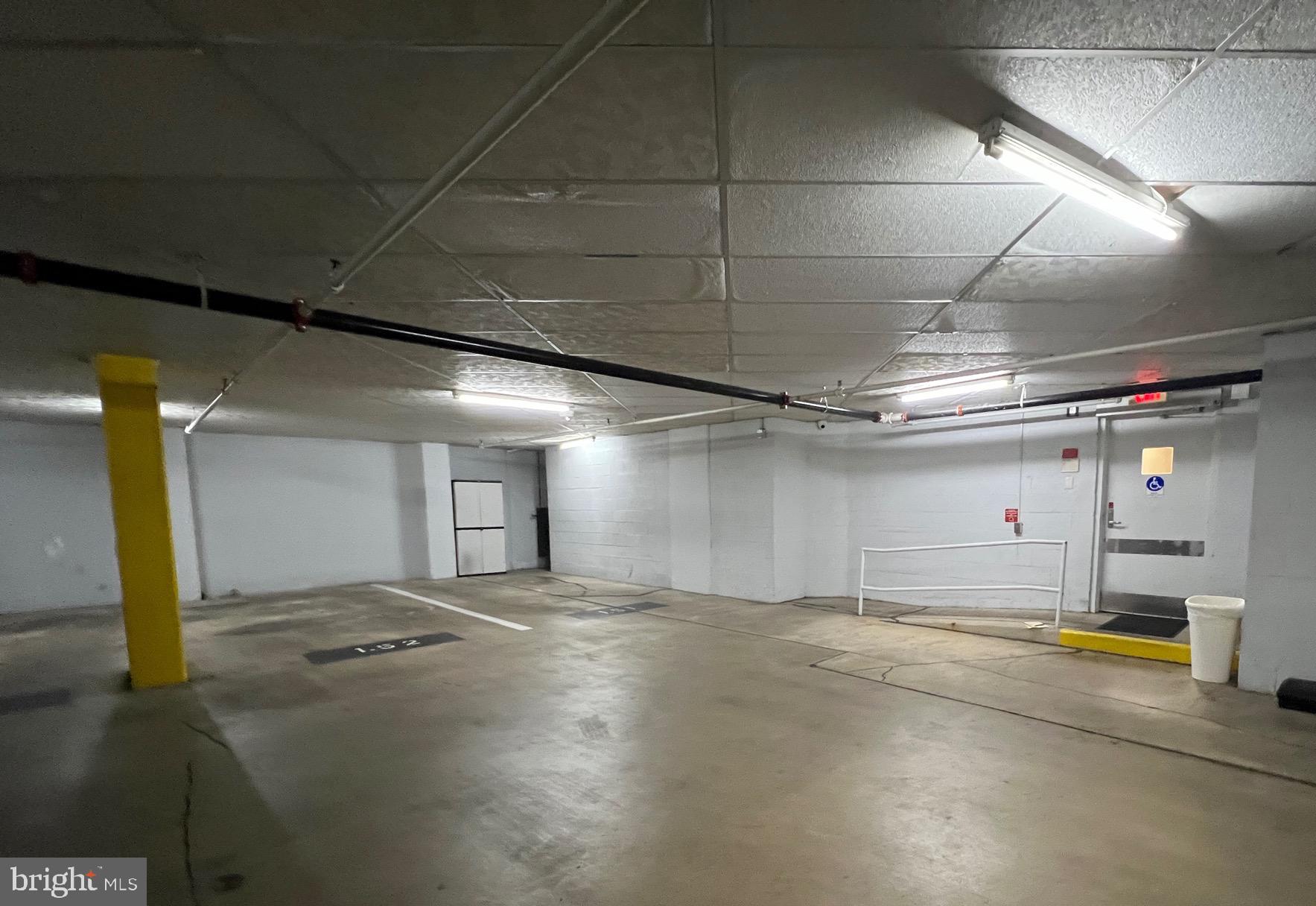 LEISURE WORLD - Residential