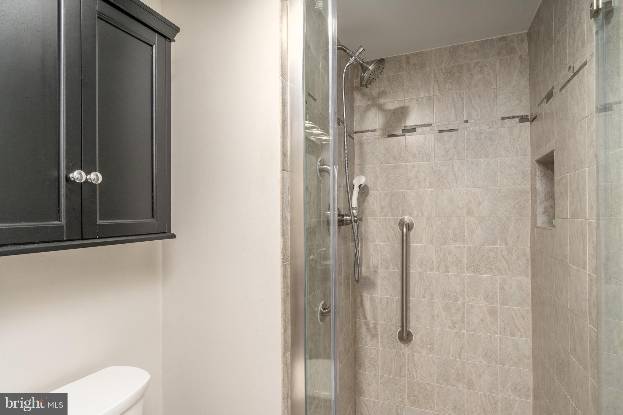 LEISURE WORLD - Residential