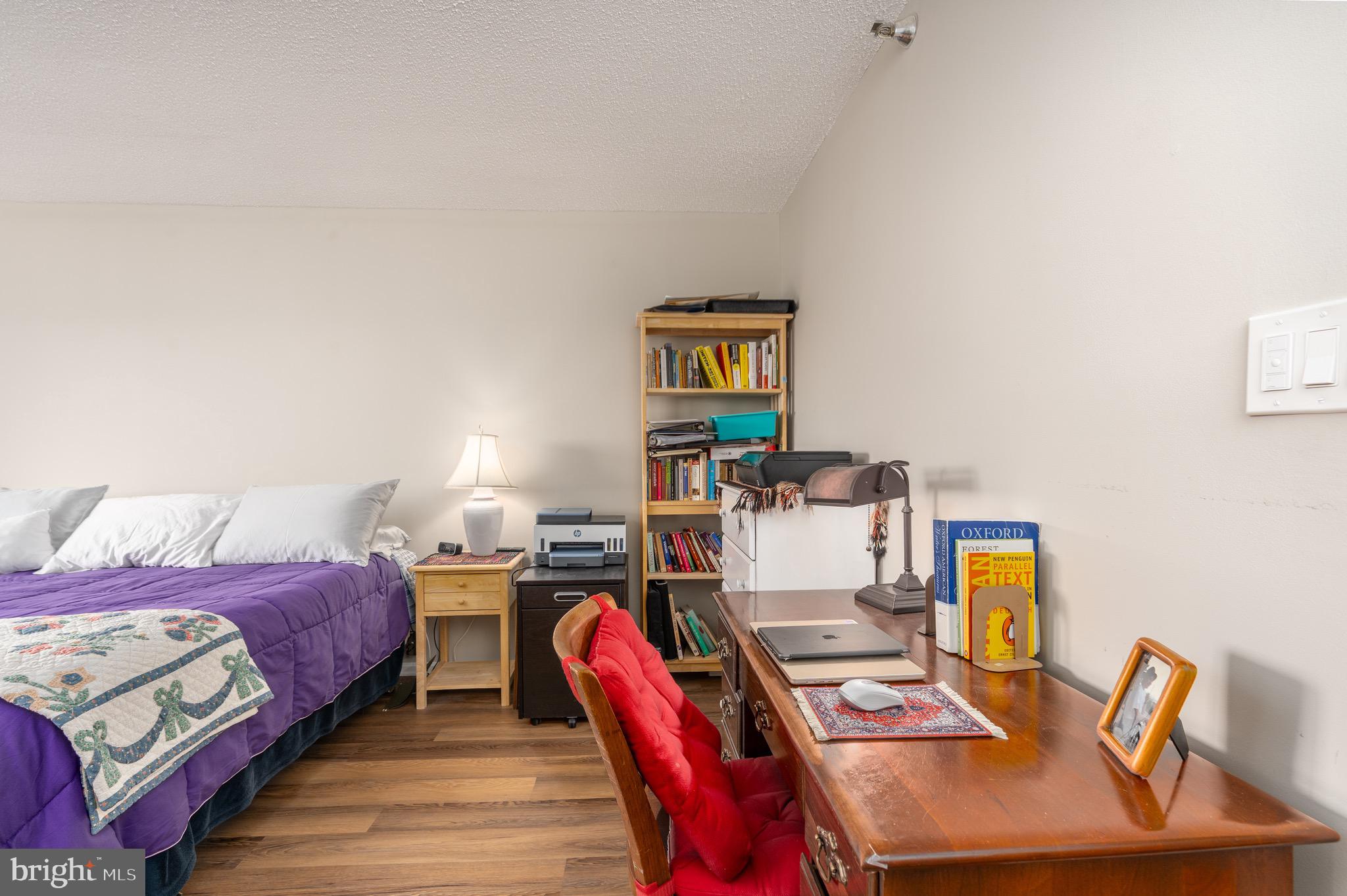 LEISURE WORLD - Residential