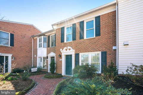 4082 CHERRY HILL ROAD ARLINGTON VA 22207
