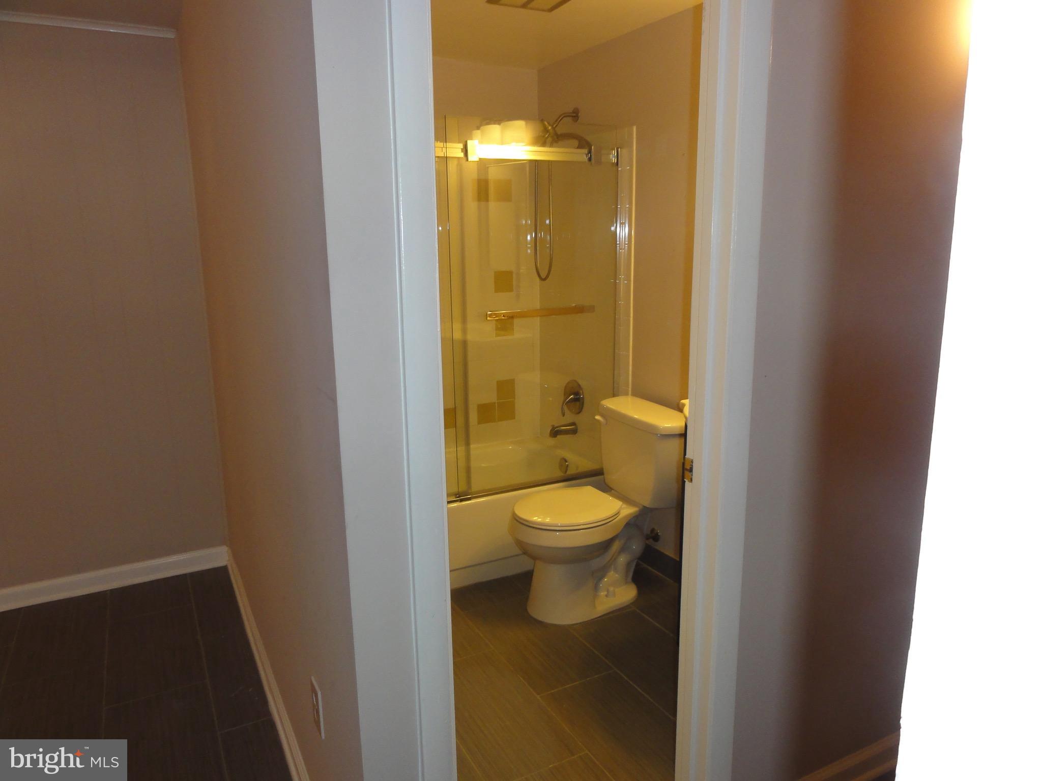 DALE CITY - Residential Lease