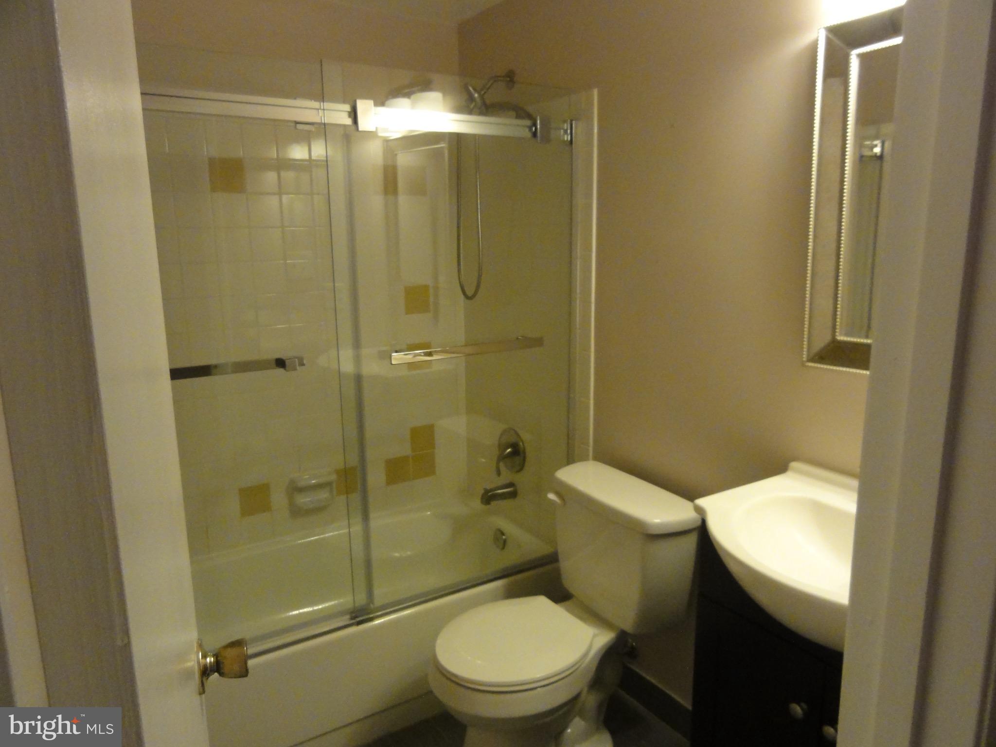 DALE CITY - Residential Lease