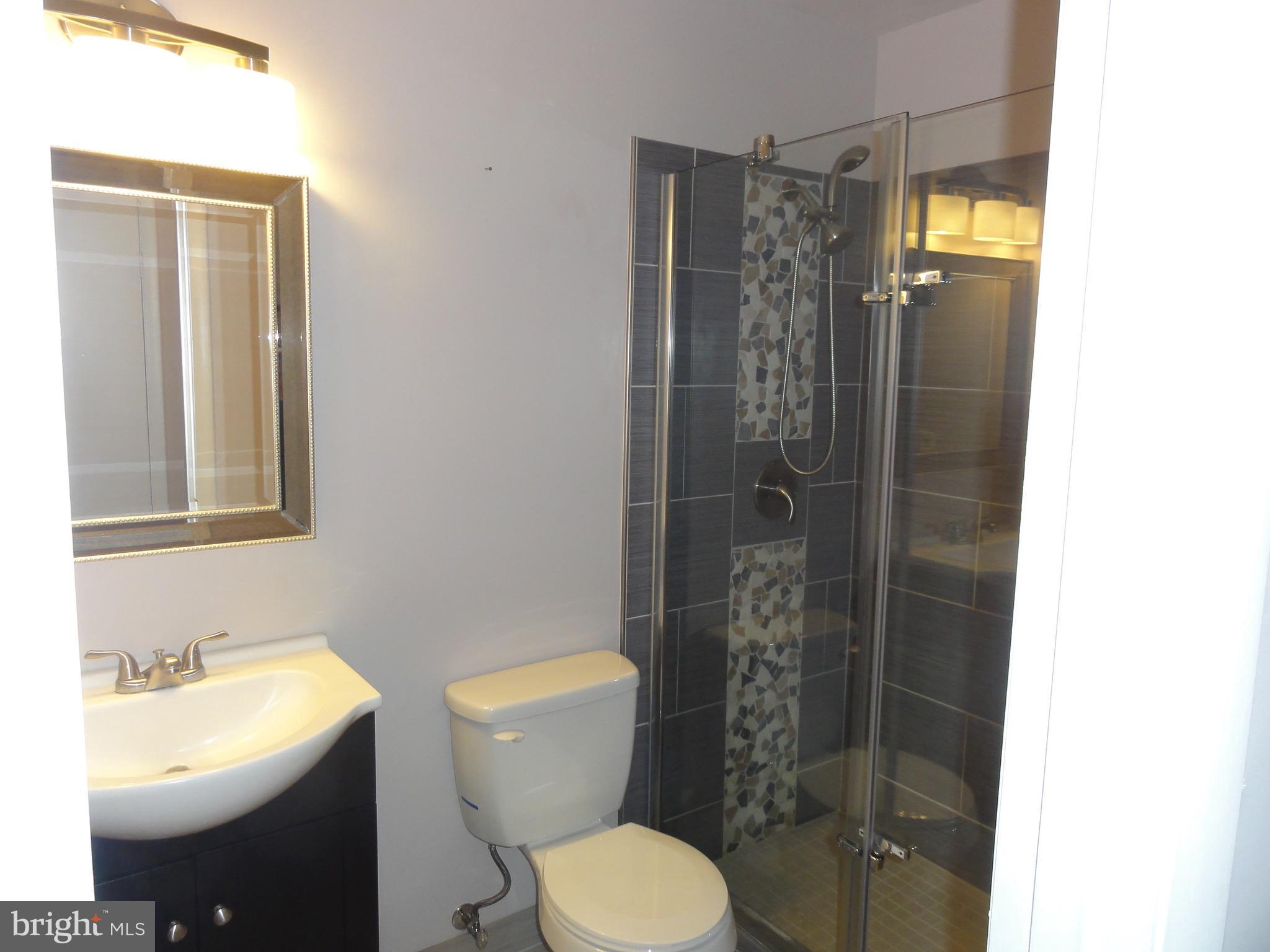 DALE CITY - Residential Lease