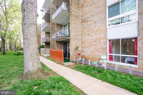 Photo of 3960 Bel Pre Road #1, SILVER SPRING, MD 20906 (MLS # MDMC2226230)