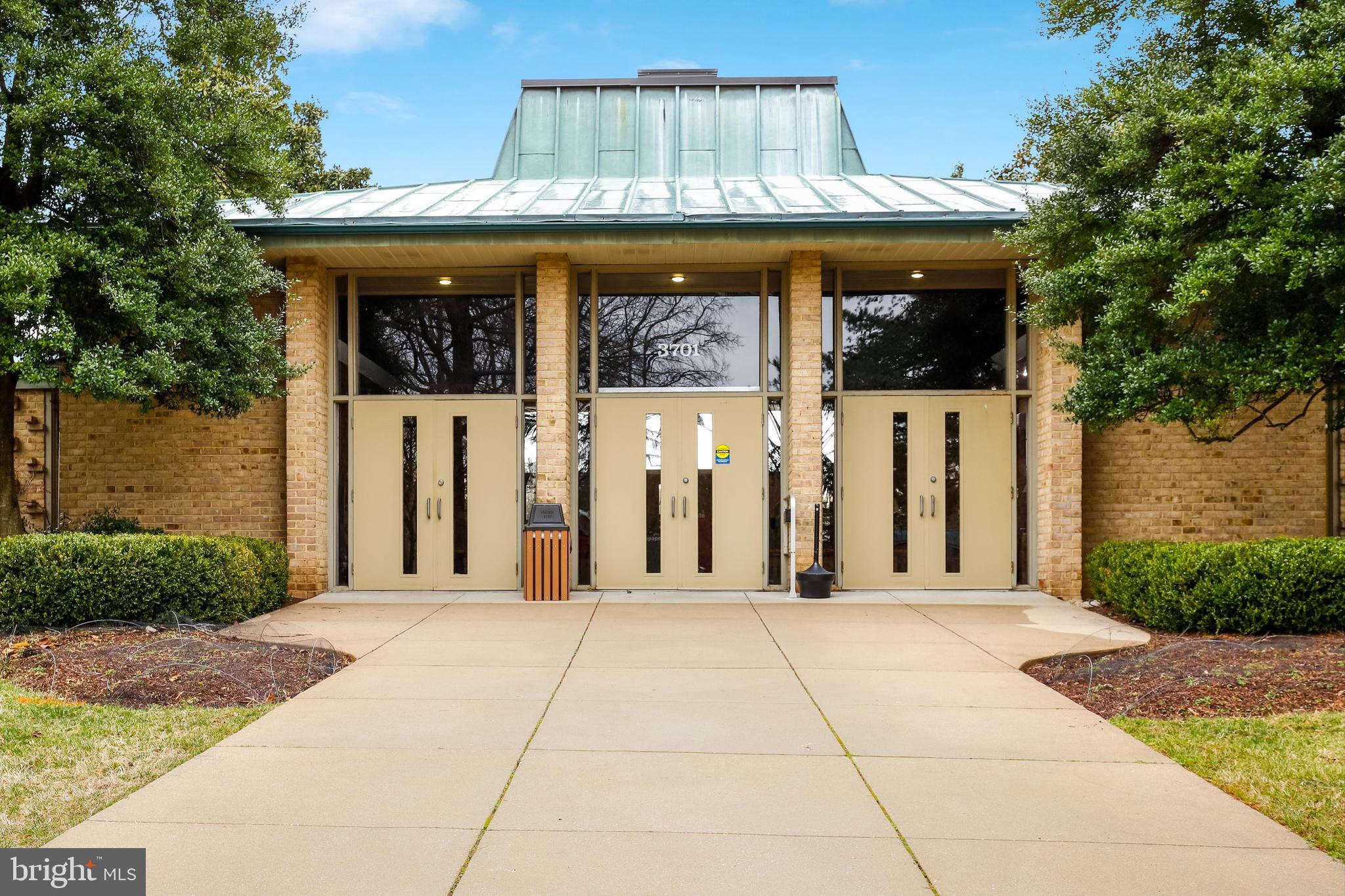 ROSSMOOR MUTUAL #9 - Residential