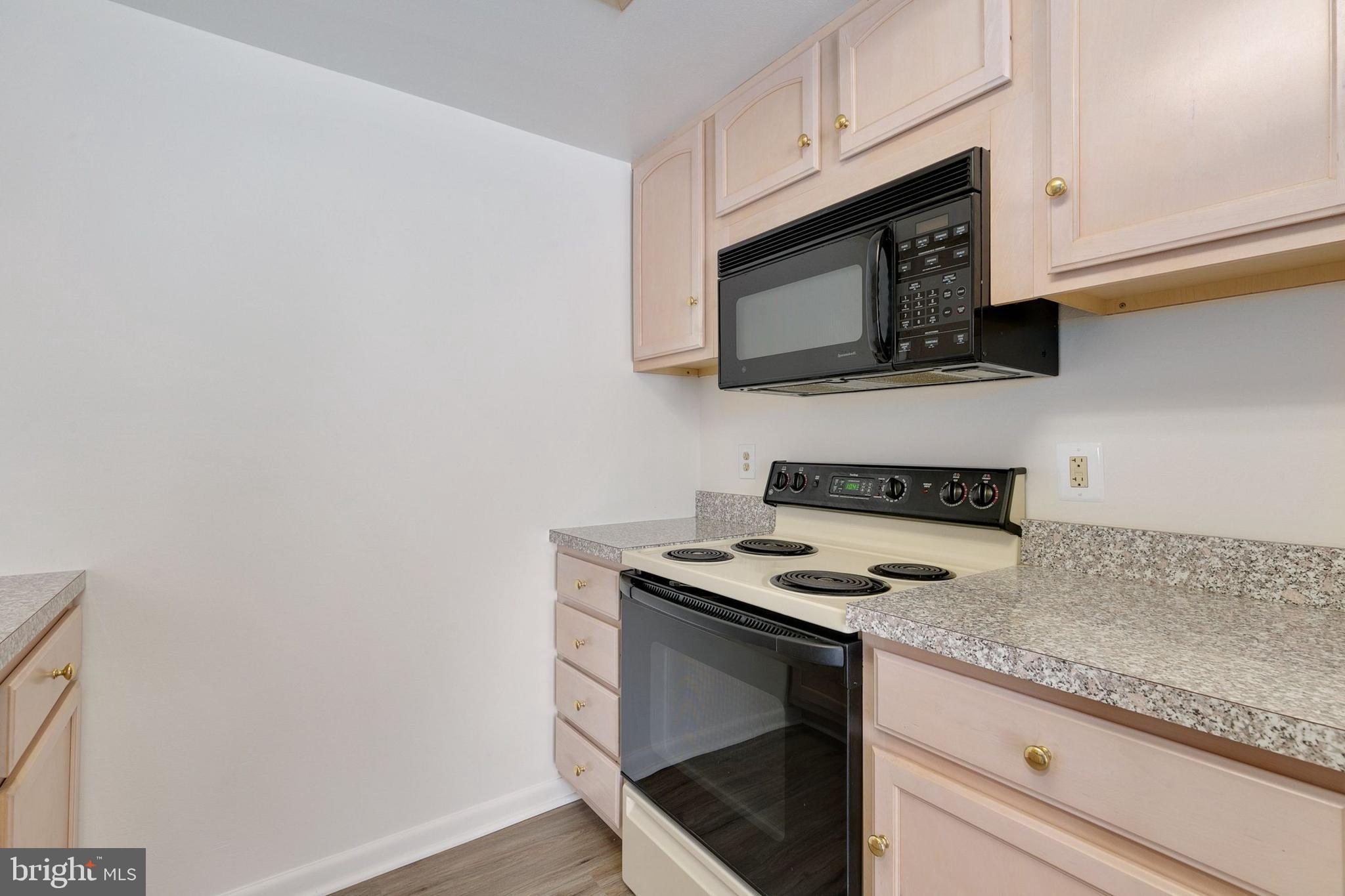 ROSSMOOR MUTUAL #9 - Residential