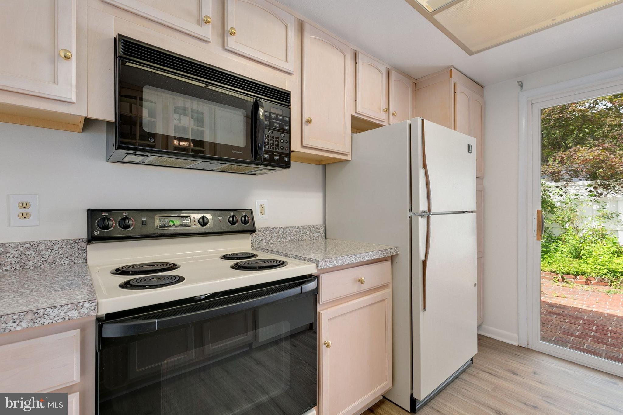 ROSSMOOR MUTUAL #9 - Residential