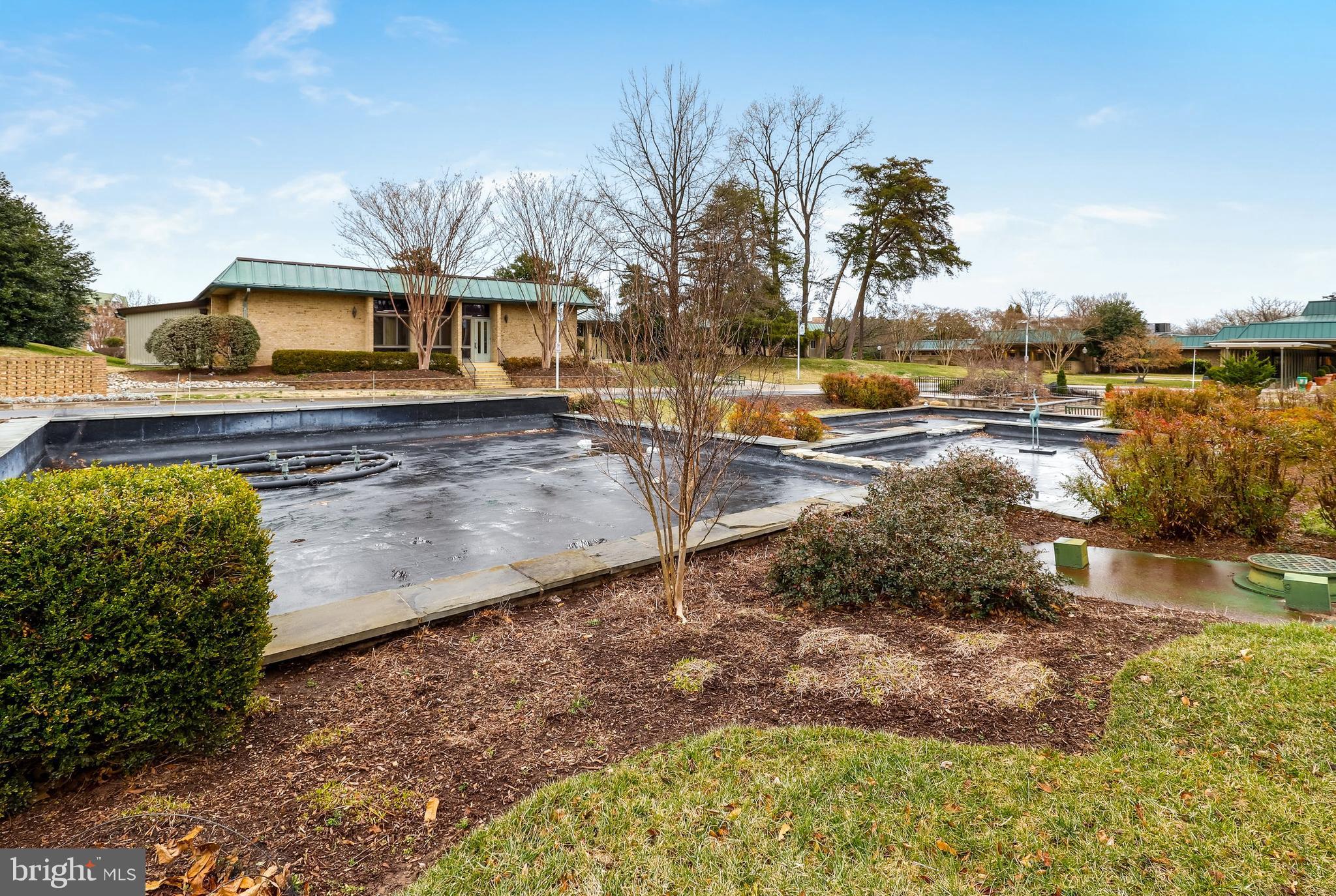 ROSSMOOR MUTUAL #9 - Residential