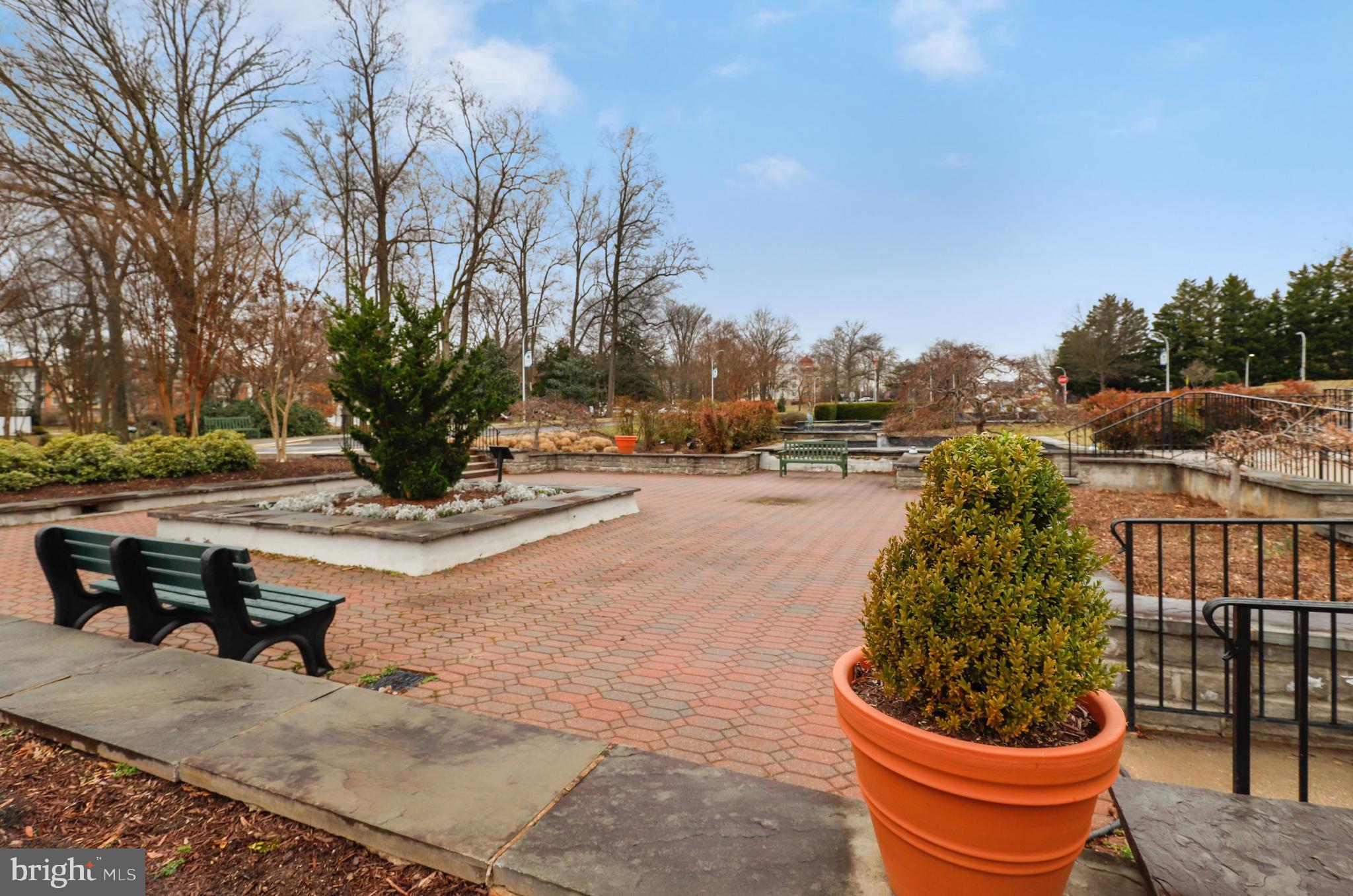 ROSSMOOR MUTUAL #9 - Residential