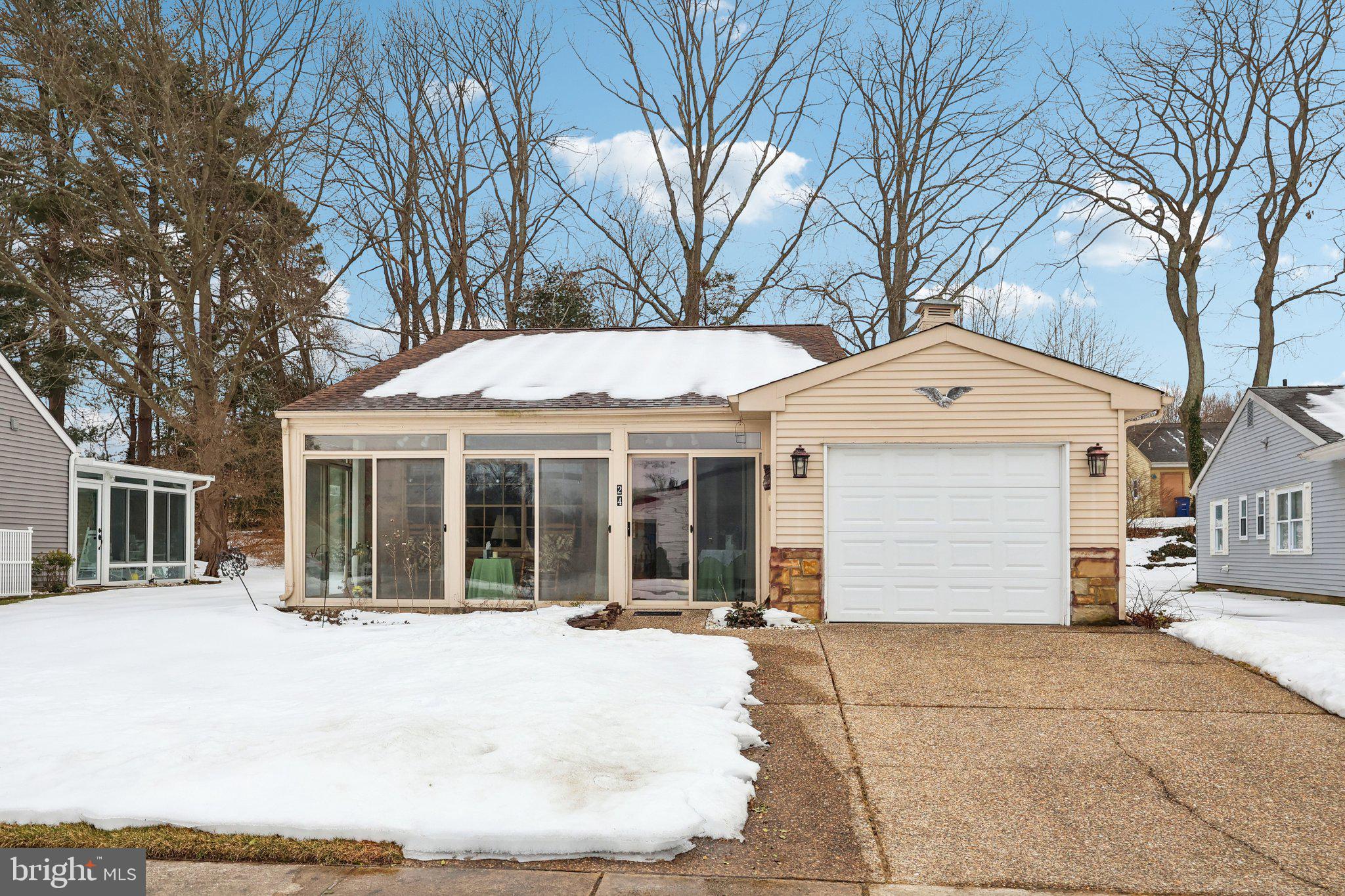 LEISURETOWNE - Residential