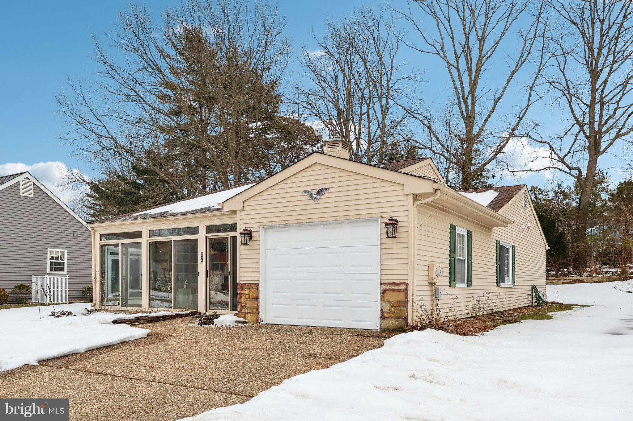 LEISURETOWNE - Residential