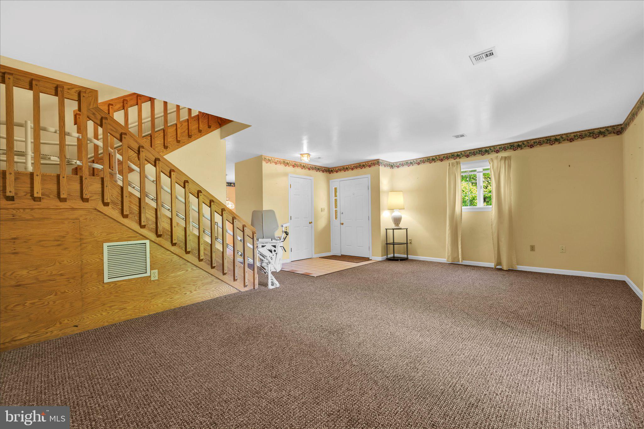 211 BLACK OAK DRIVE