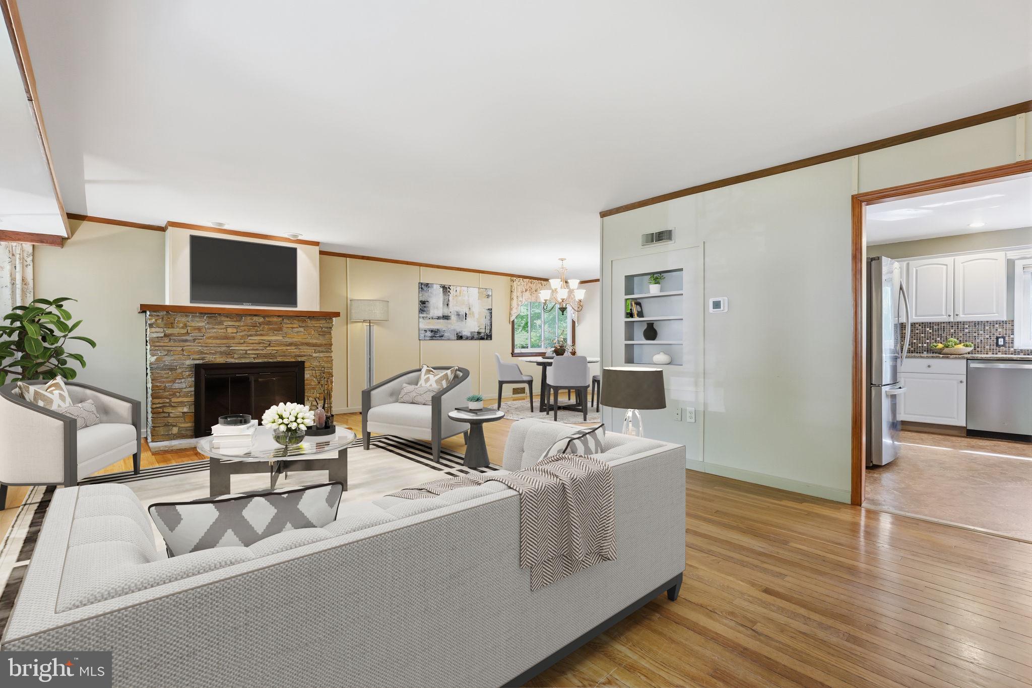 207 W FERRY ROAD