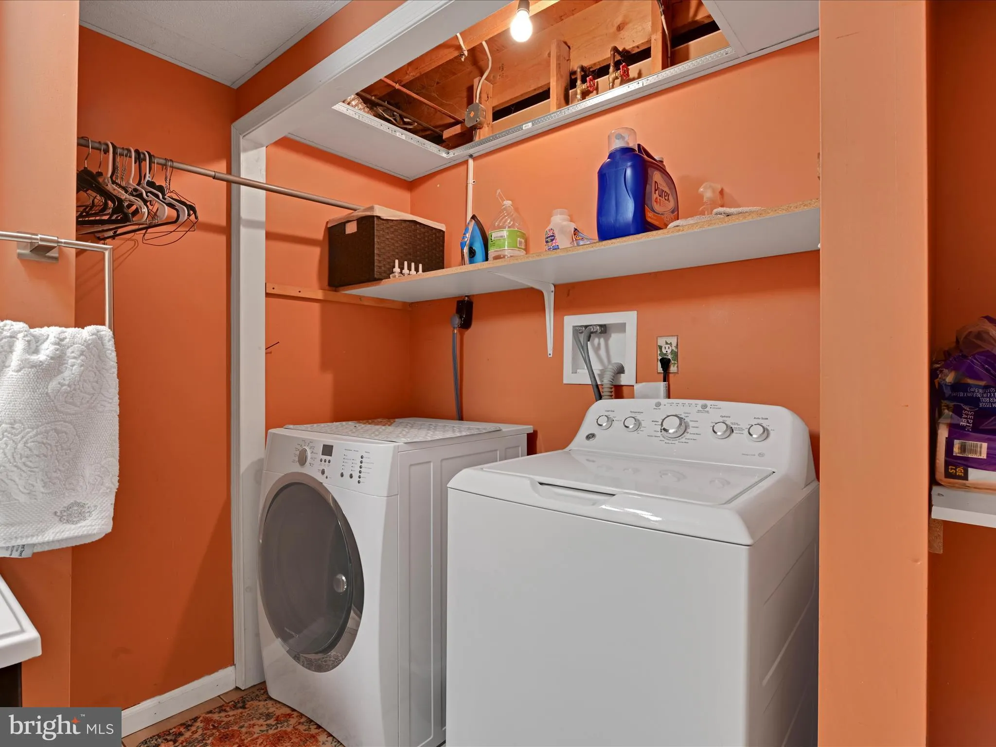 Harrisburg, Pennsylvania 17112, United States, 4 Bedrooms Bedrooms, ,3 BathroomsBathrooms,Residential,Pending,81233