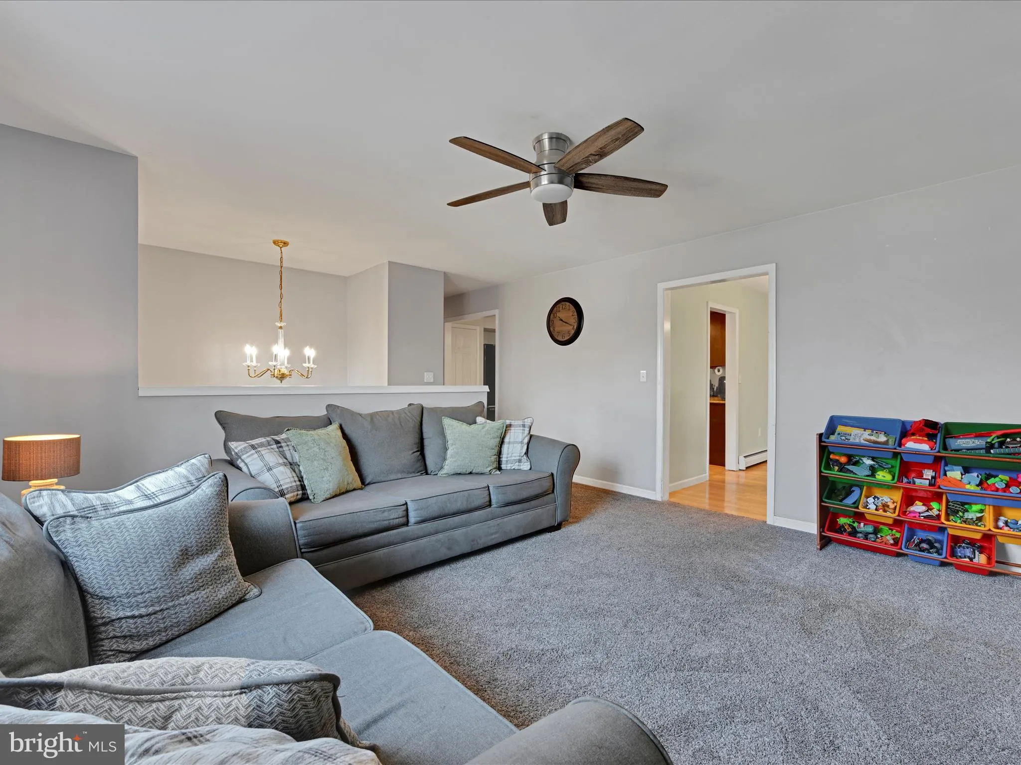 Harrisburg, Pennsylvania 17112, United States, 4 Bedrooms Bedrooms, ,3 BathroomsBathrooms,Residential,Pending,81233