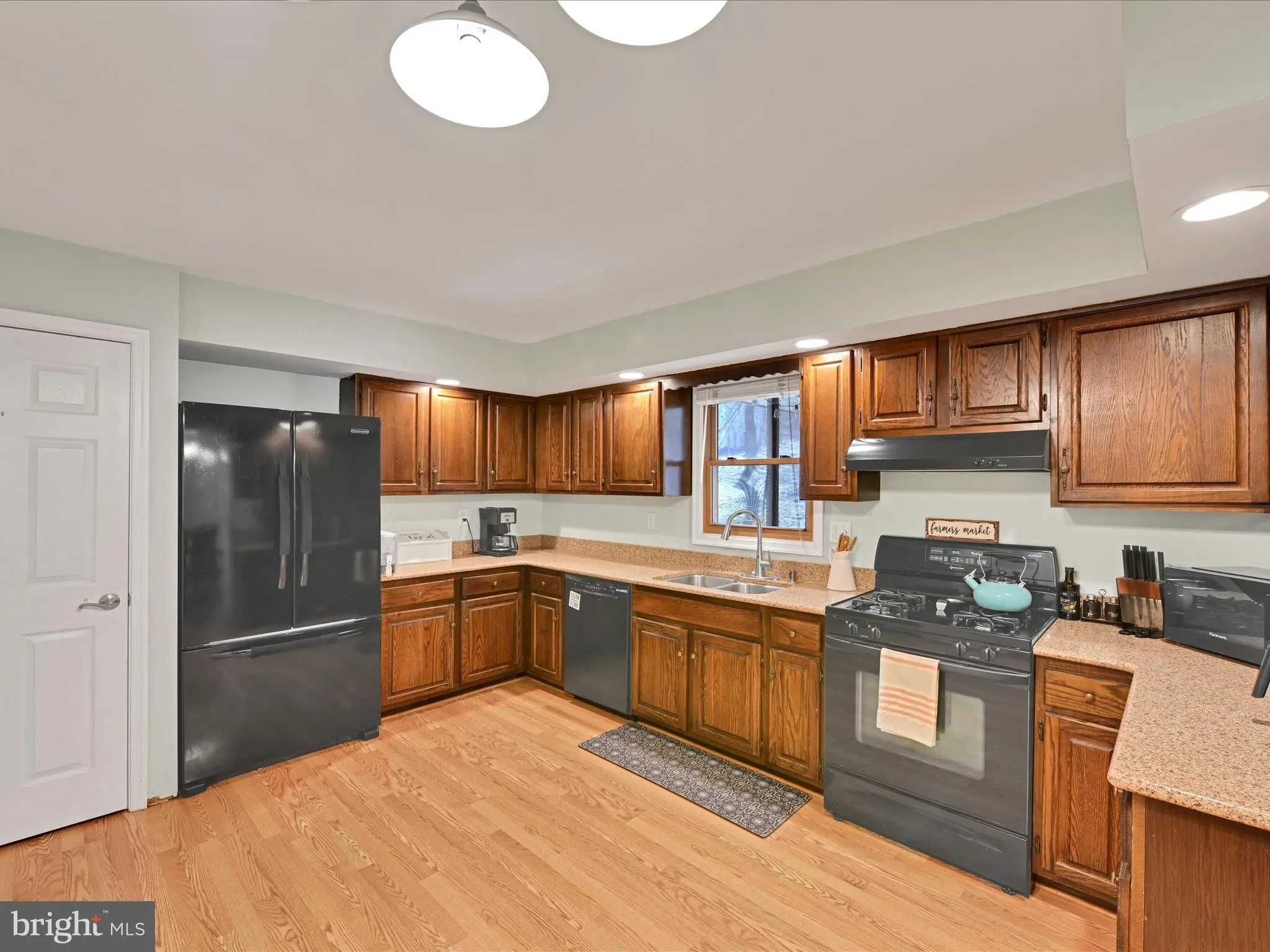 Harrisburg, Pennsylvania 17112, United States, 4 Bedrooms Bedrooms, ,3 BathroomsBathrooms,Residential,Pending,81233