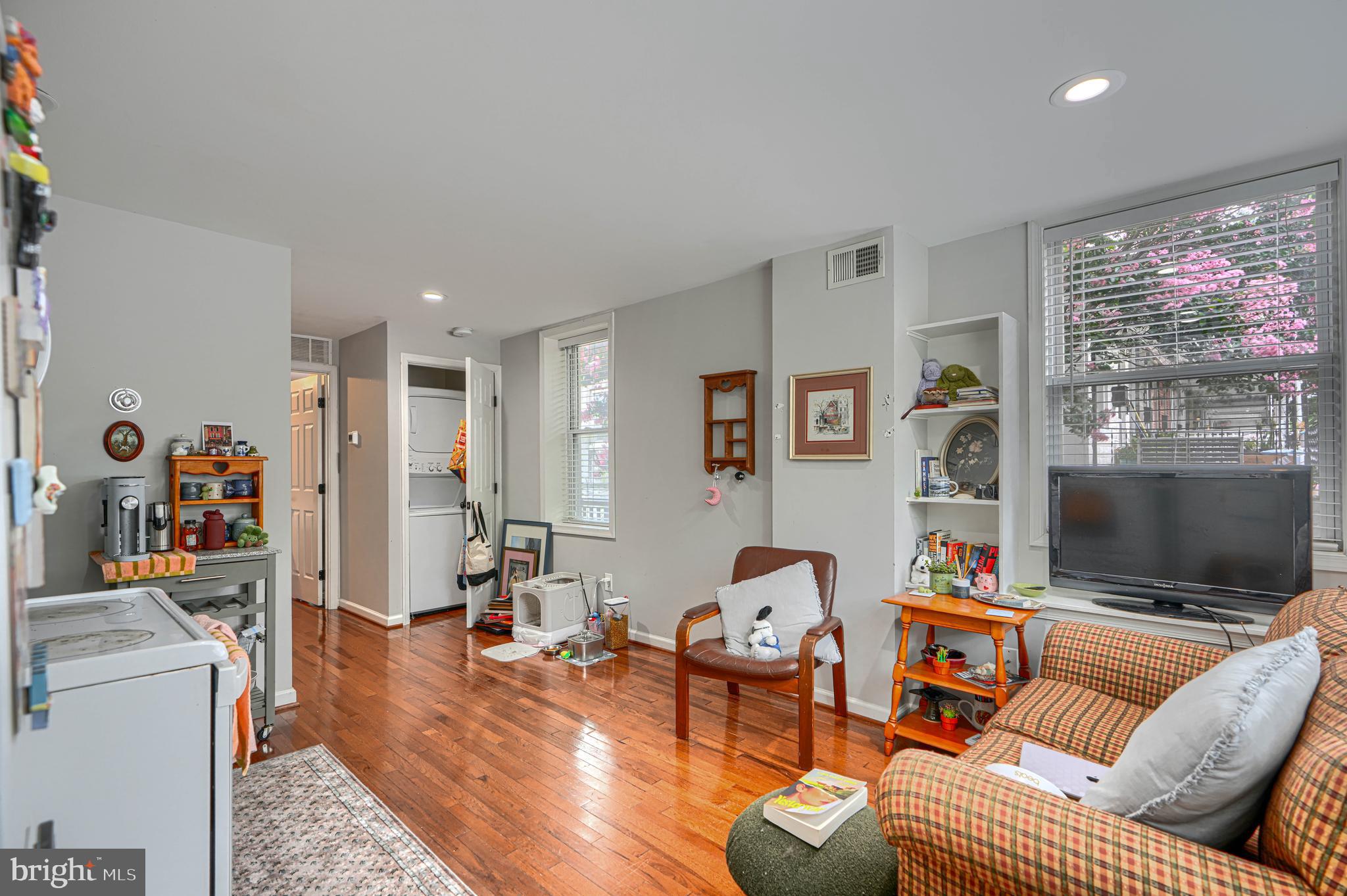 3427 KESWICK ROAD