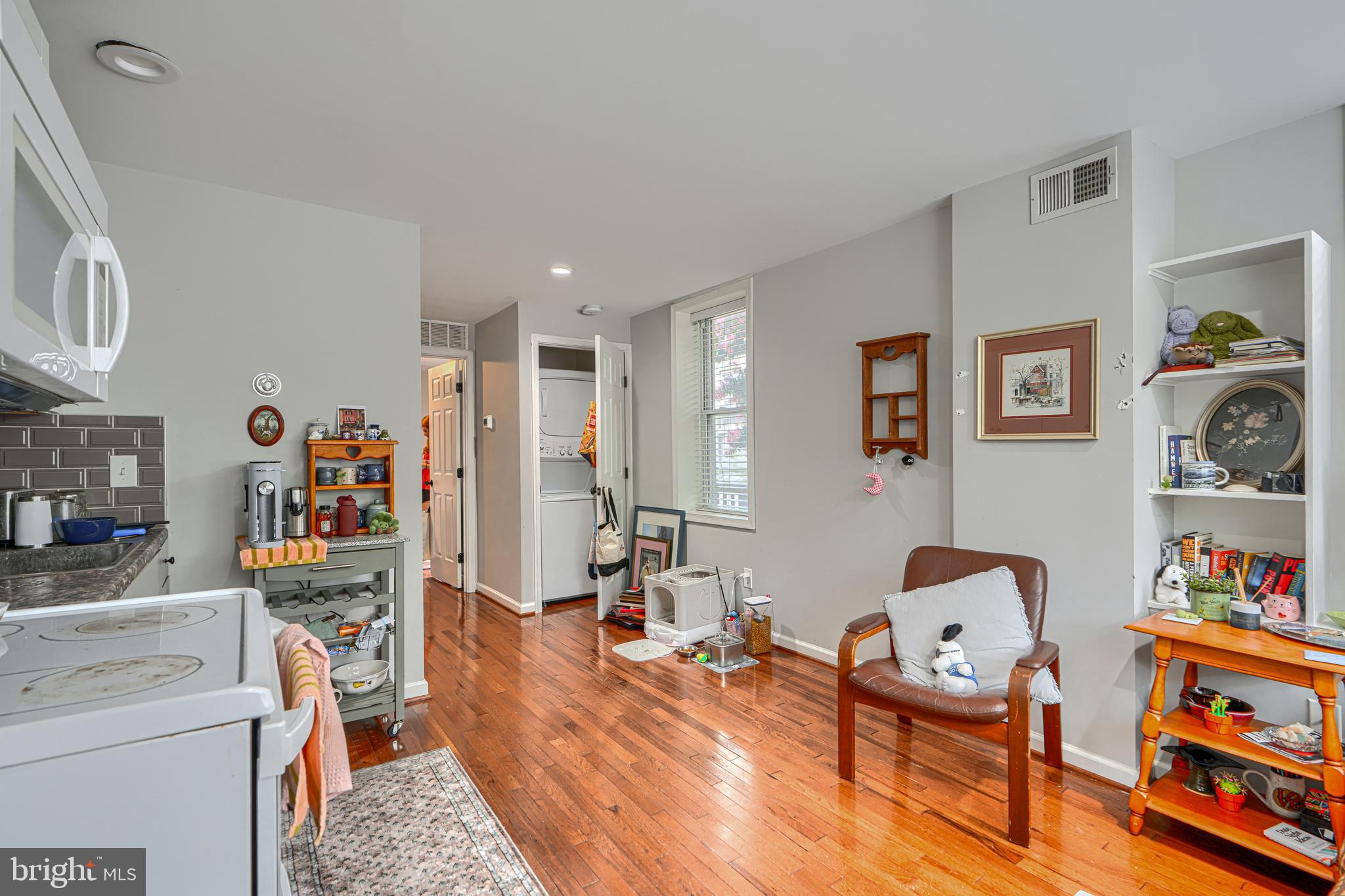 3427 KESWICK ROAD