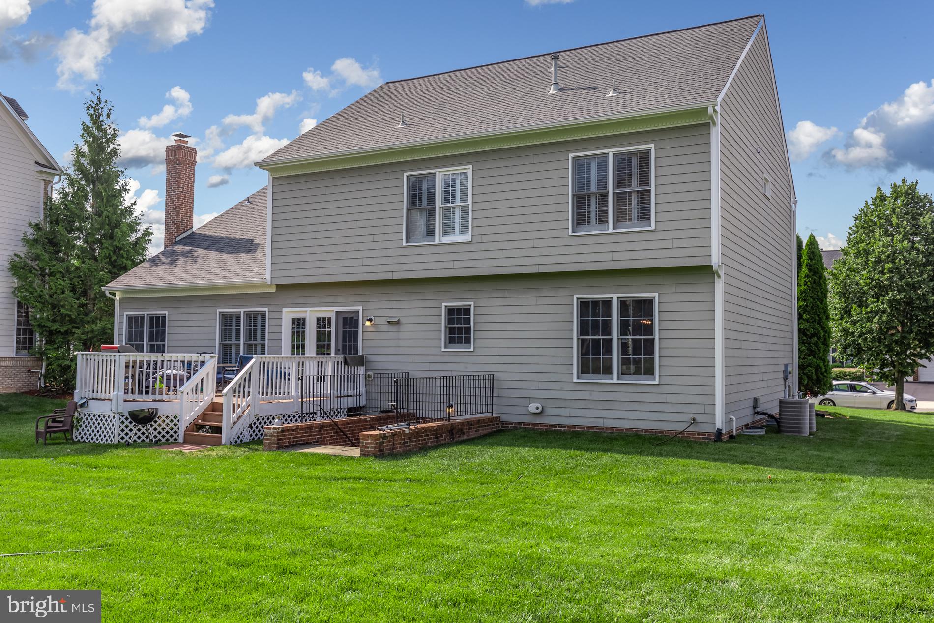 RIVER FALLS - Residential