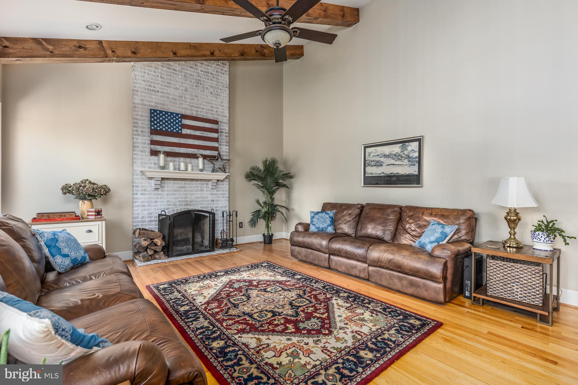 RIVER FALLS - Residential