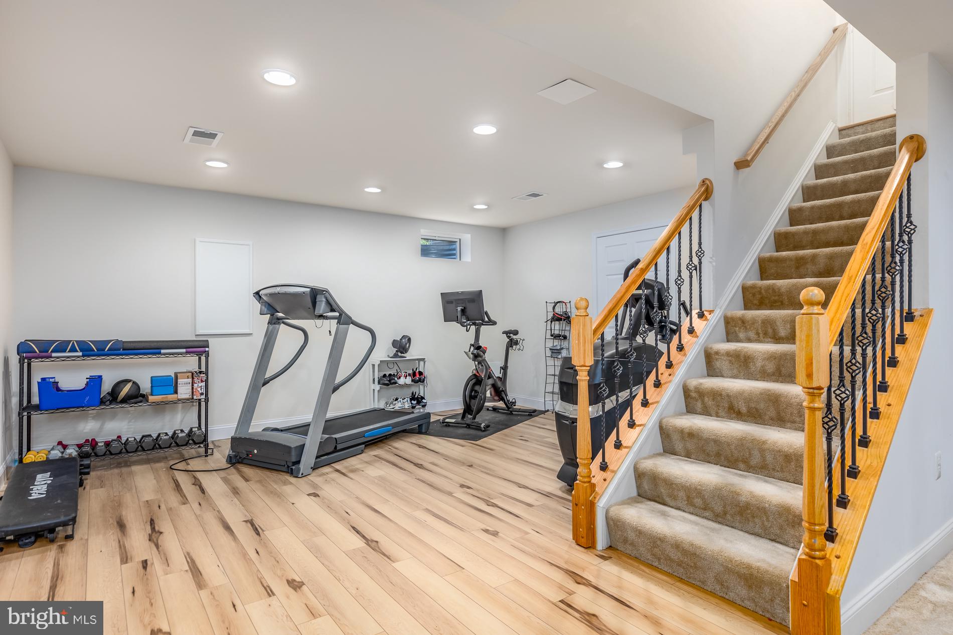 RIVER FALLS - Residential