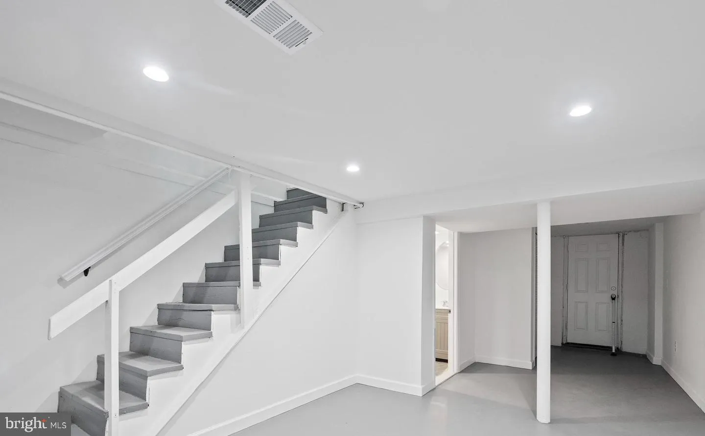 Baltimore, Maryland 21215, United States, 3 Bedrooms Bedrooms, ,2 BathroomsBathrooms,Residential,Coming Soon,249483