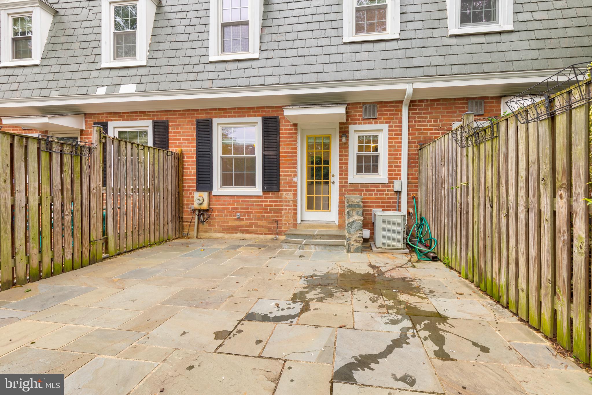 FAIRLINGTON ARBORS - Residential Lease