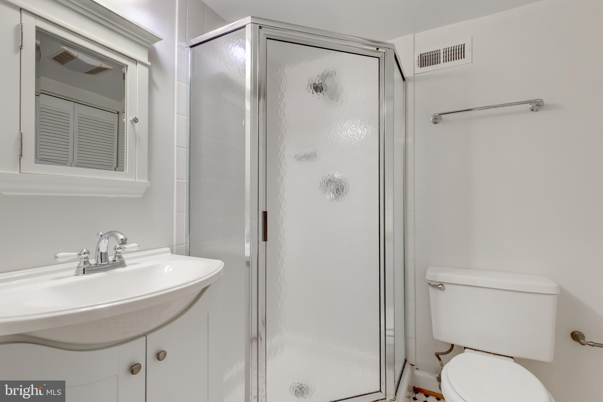 FAIRLINGTON ARBORS - Residential Lease