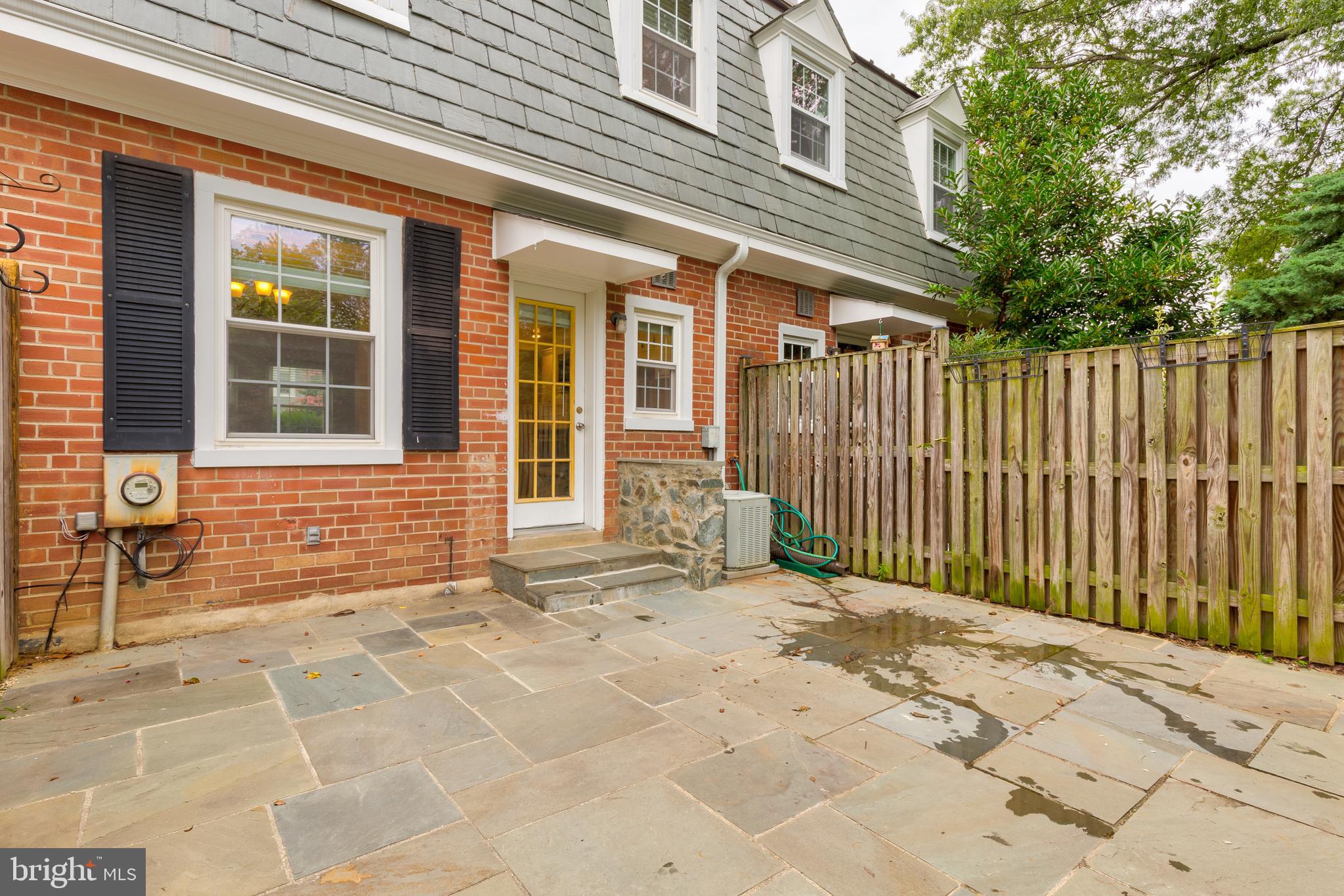 FAIRLINGTON ARBORS - Residential Lease