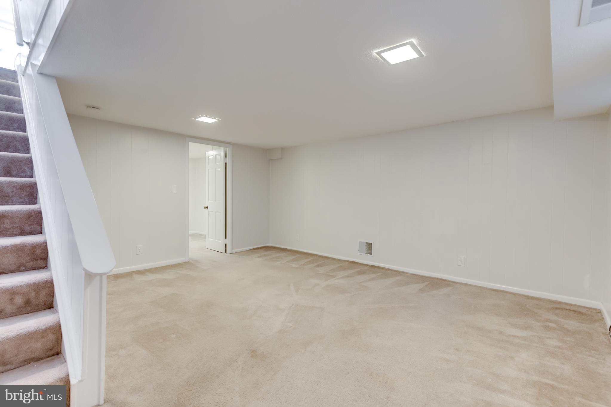 FAIRLINGTON ARBORS - Residential Lease