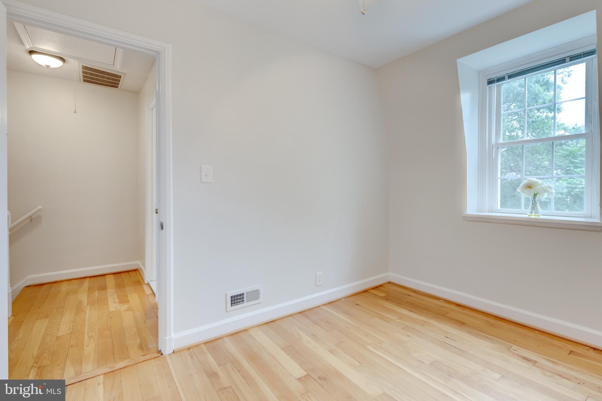 FAIRLINGTON ARBORS - Residential Lease