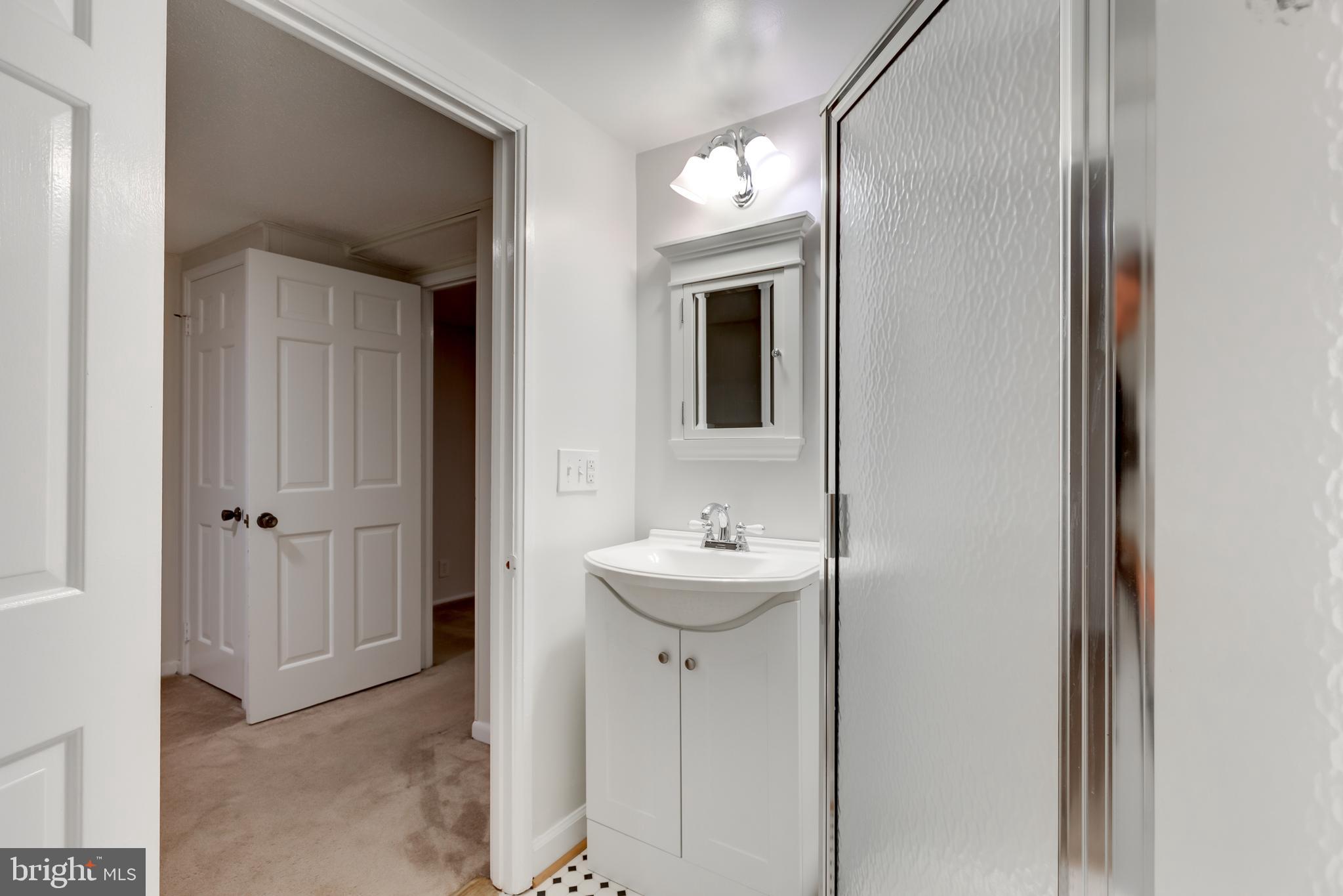 FAIRLINGTON ARBORS - Residential Lease