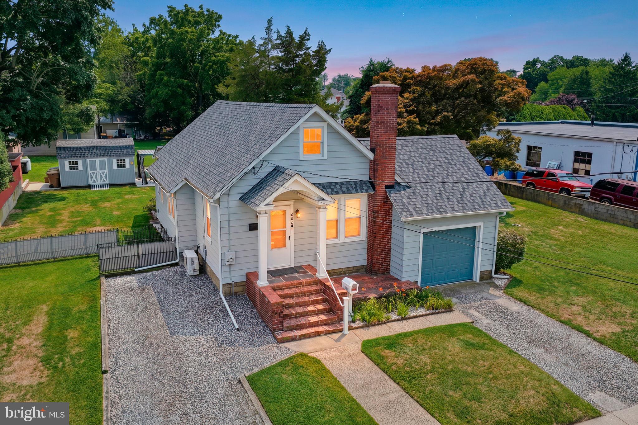 606 SE 2ND STREET