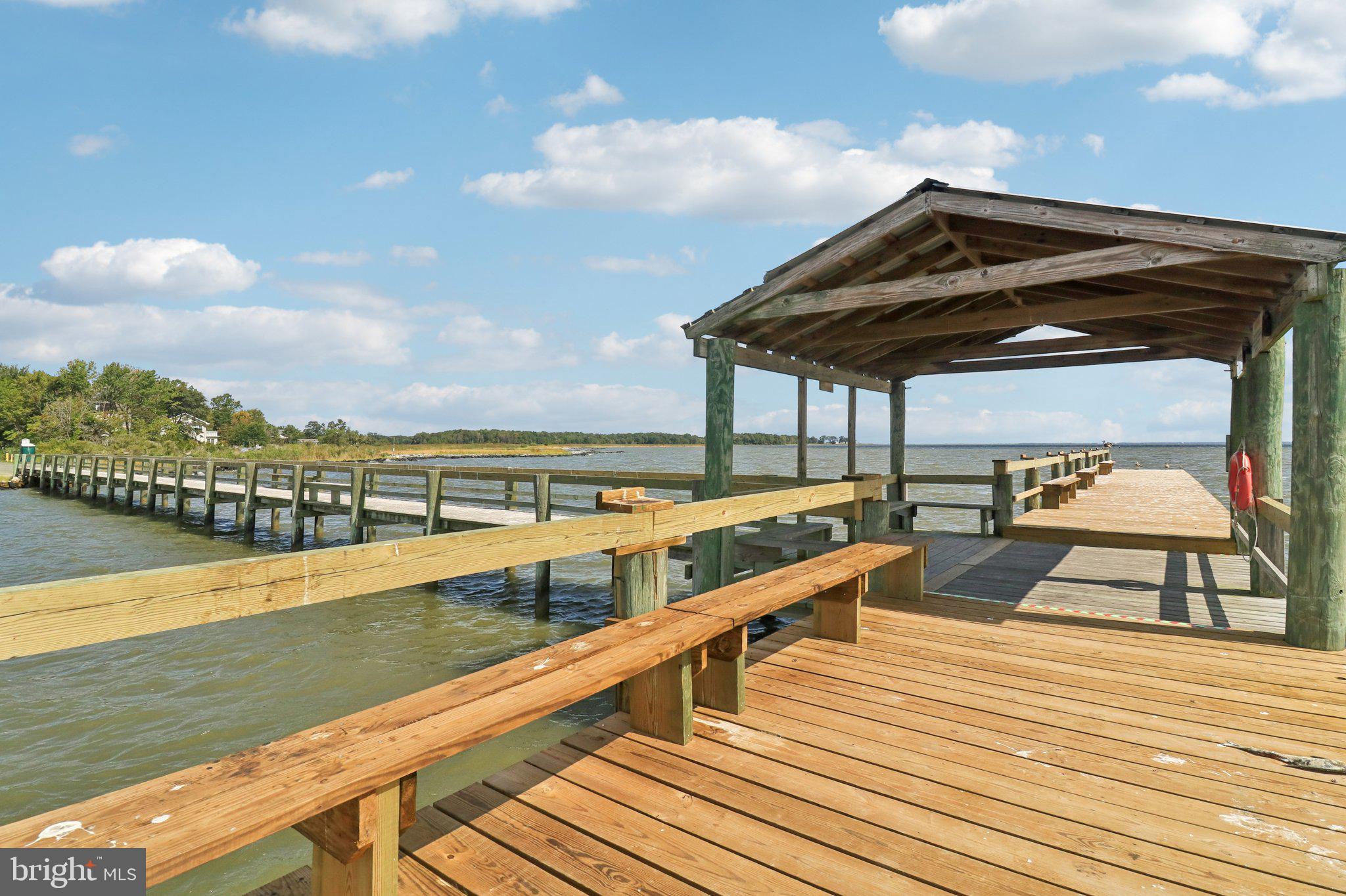 FRANKLIN MANOR BEACH - Residential