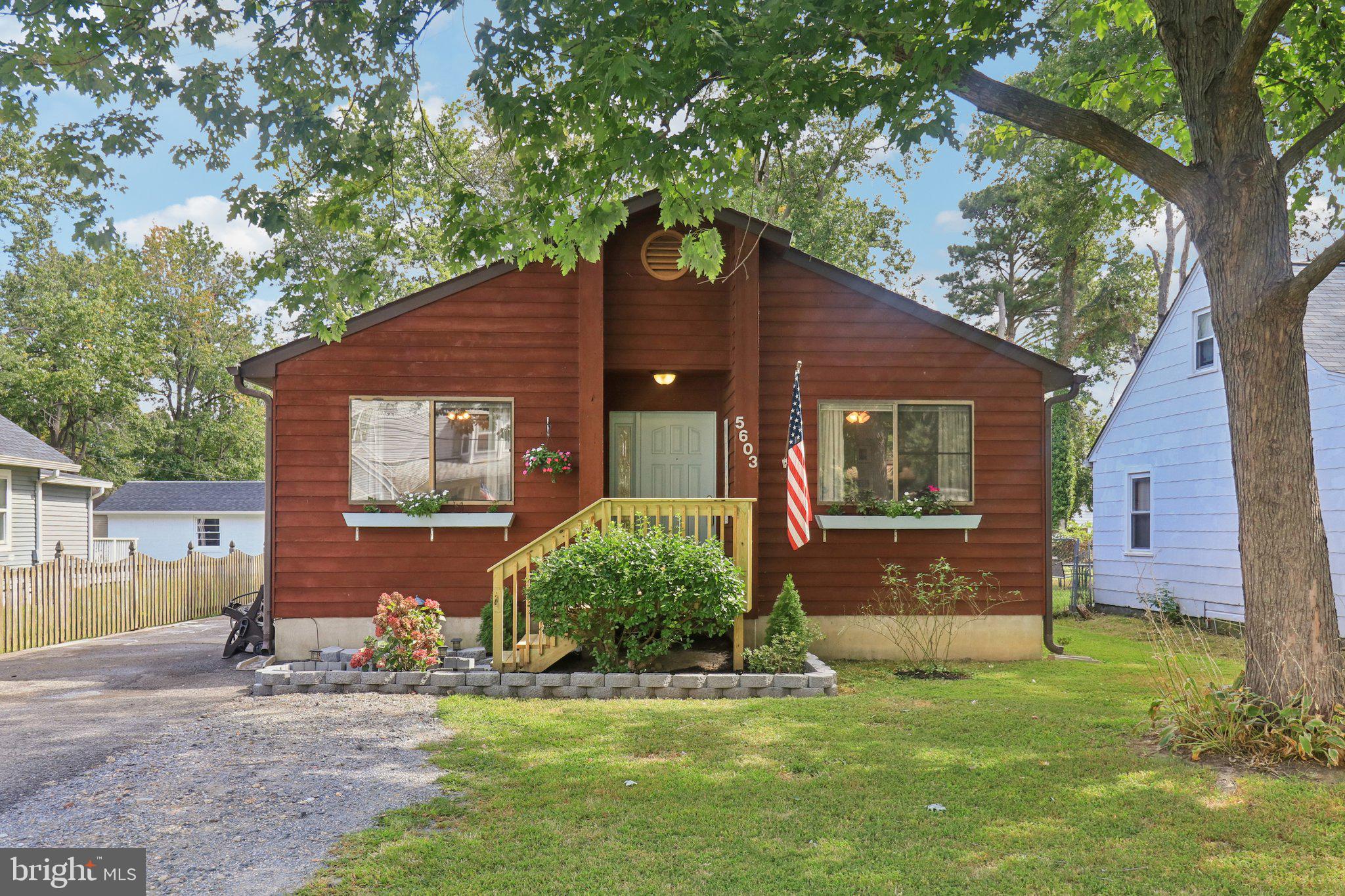 FRANKLIN MANOR BEACH - Residential