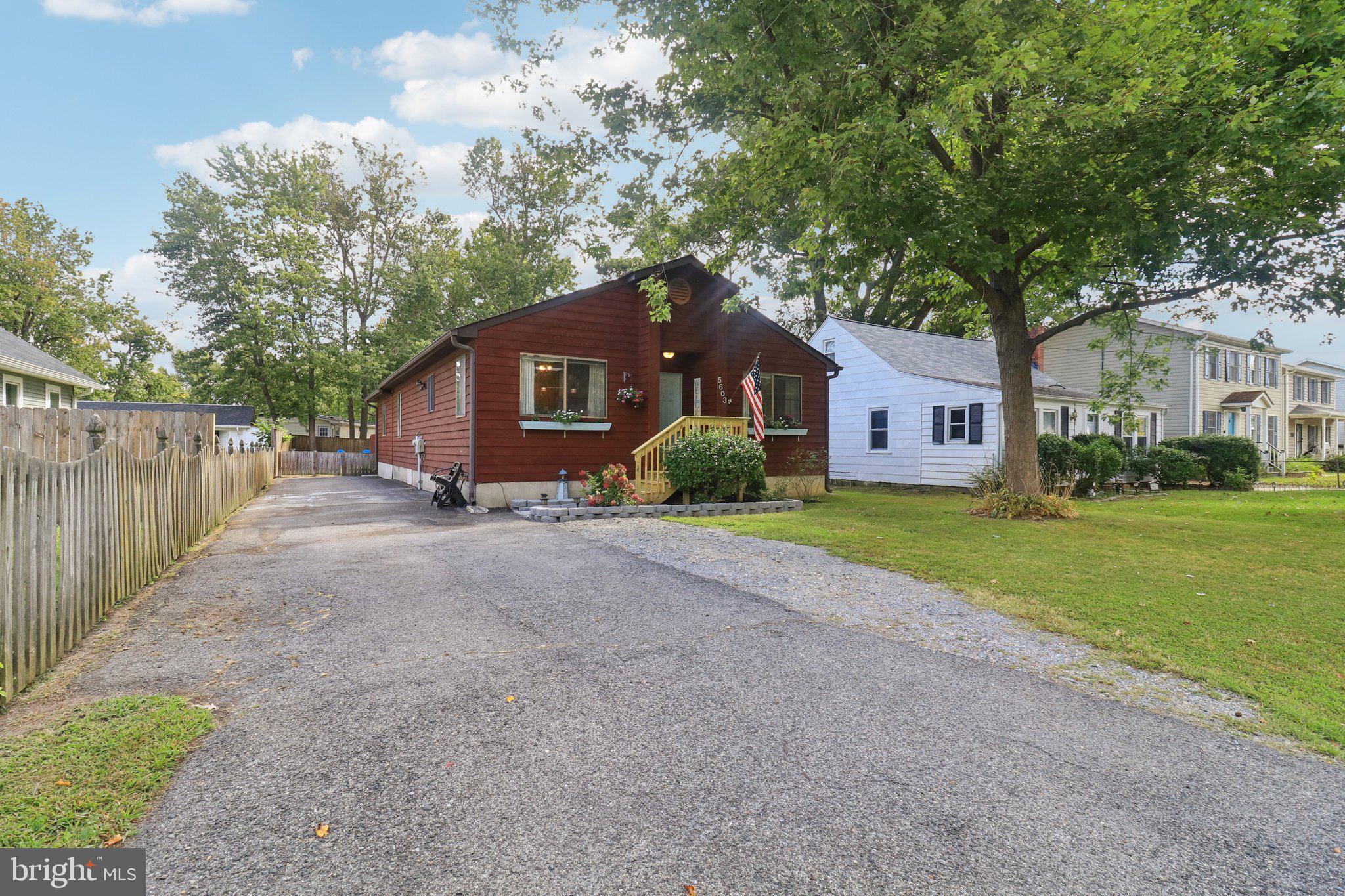 FRANKLIN MANOR BEACH - Residential