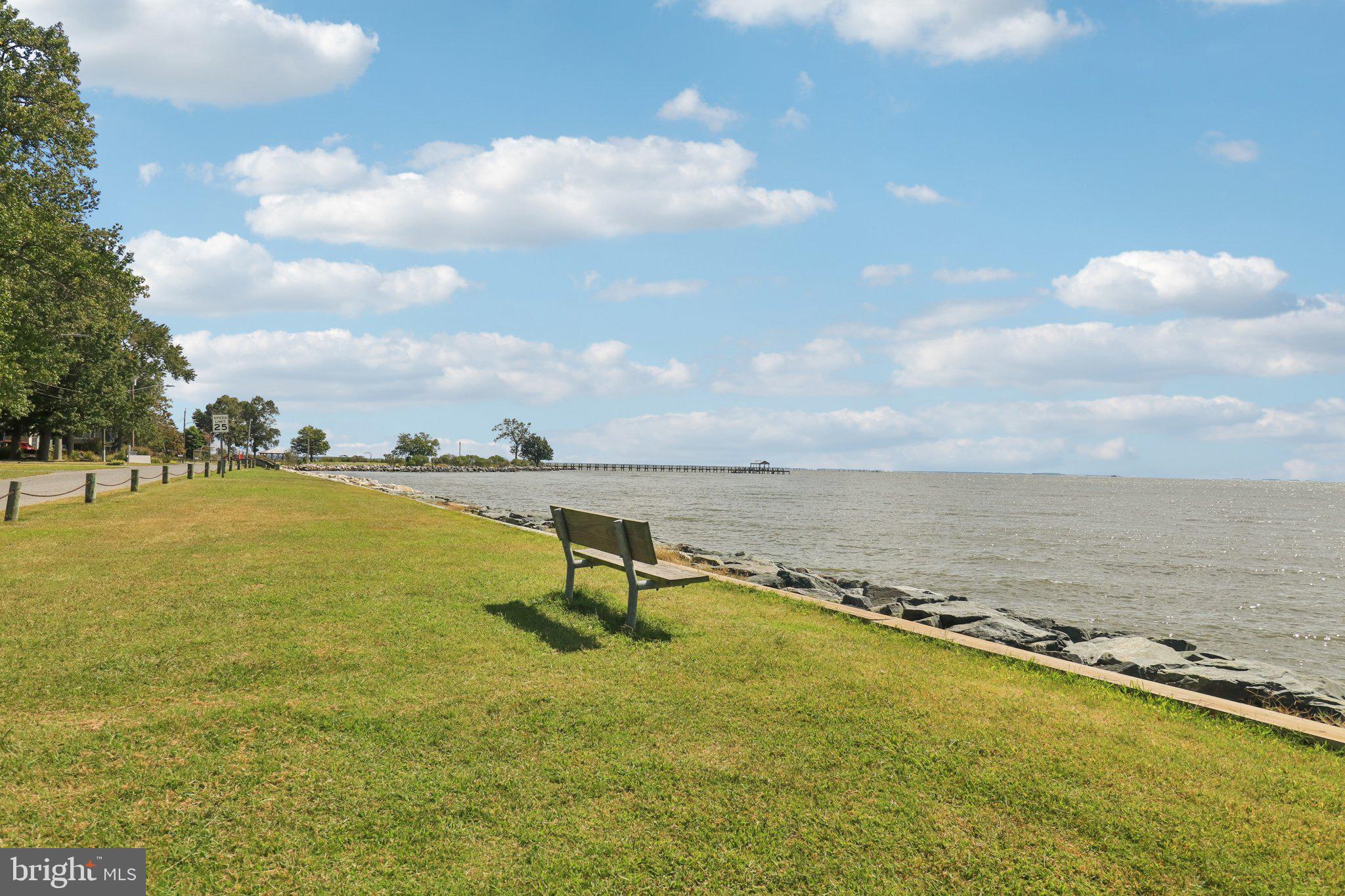 FRANKLIN MANOR BEACH - Residential