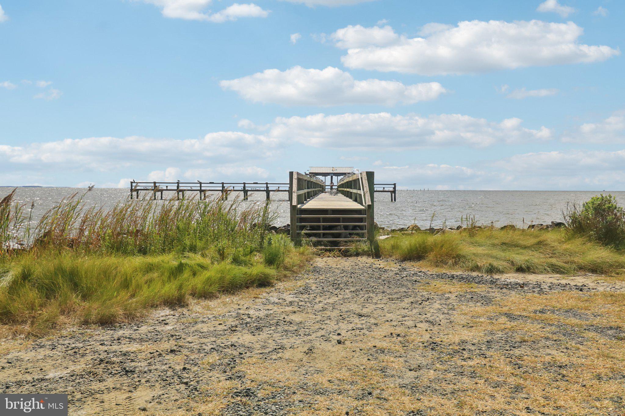 FRANKLIN MANOR BEACH - Residential