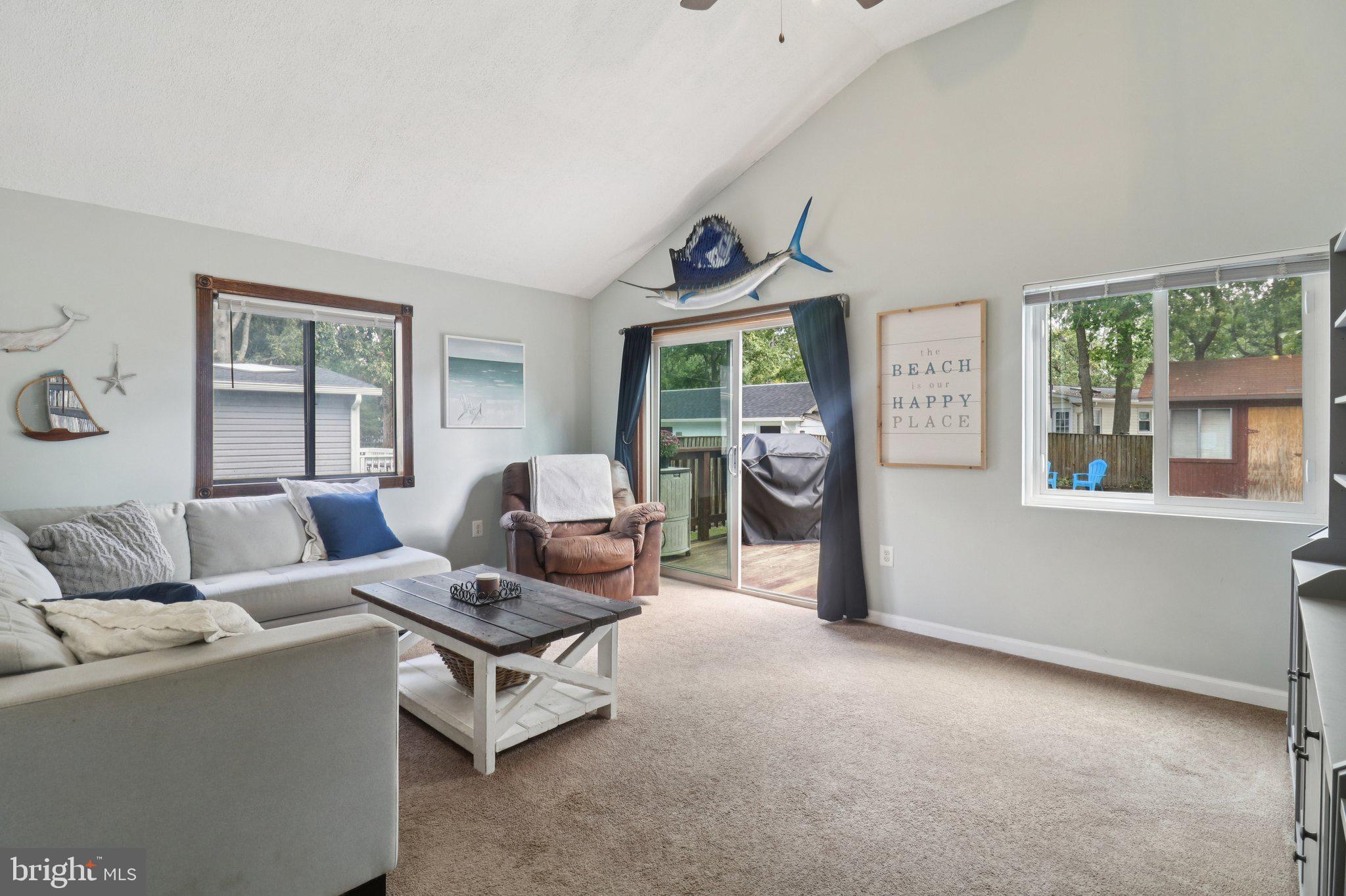 FRANKLIN MANOR BEACH - Residential