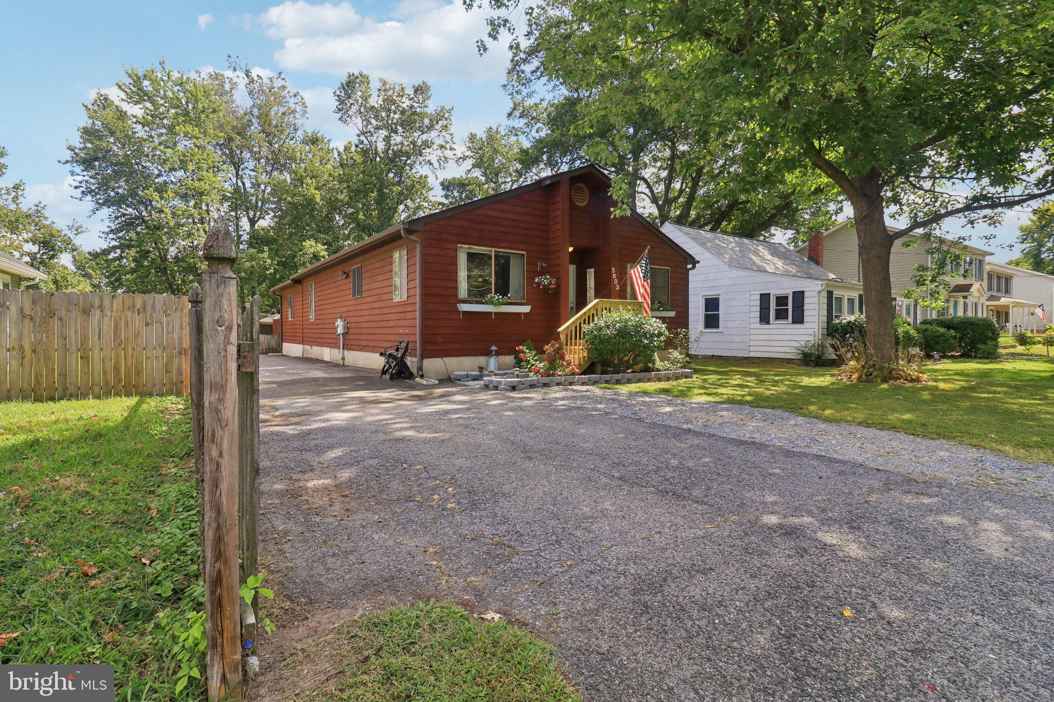 FRANKLIN MANOR BEACH - Residential