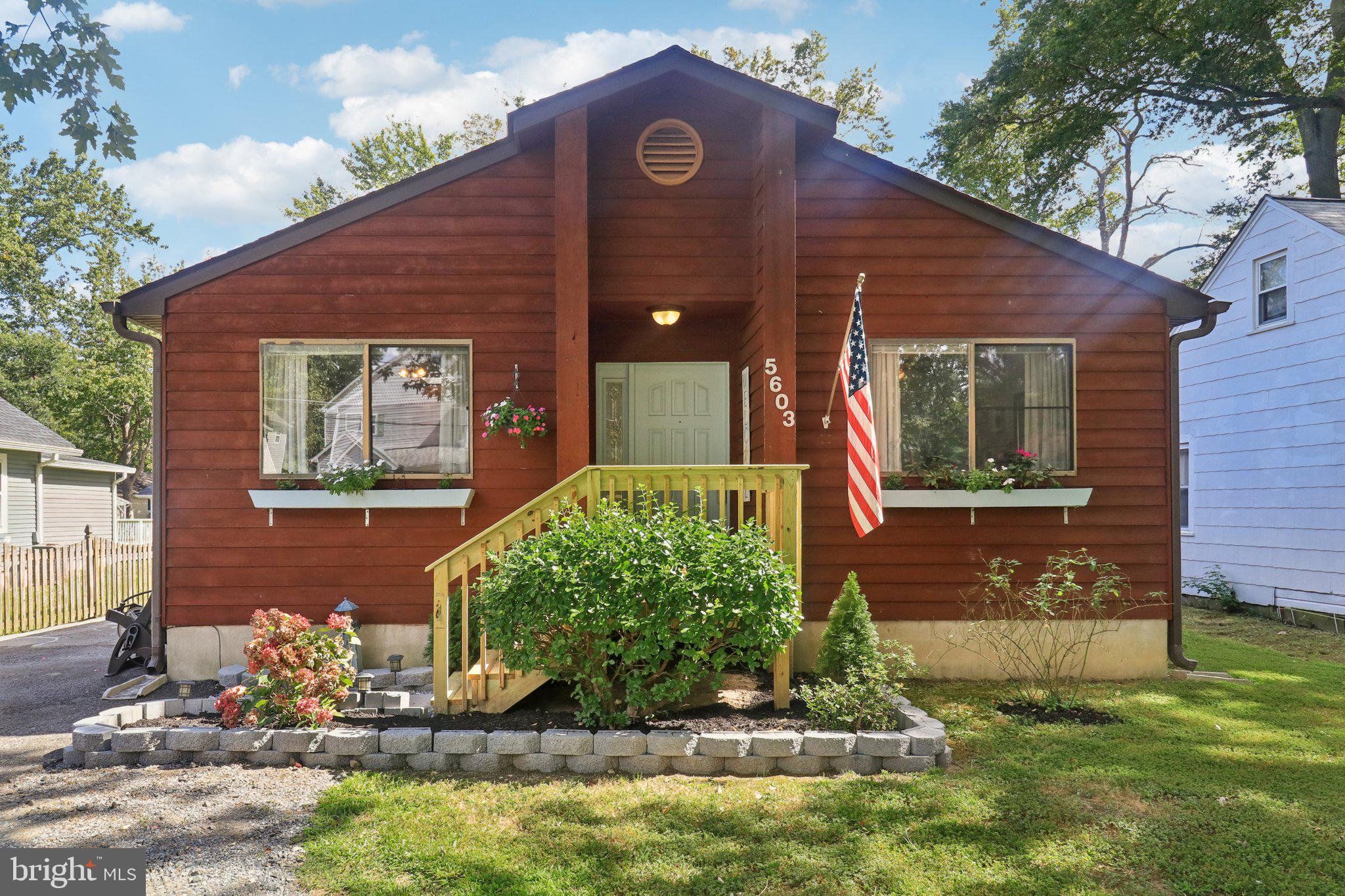 FRANKLIN MANOR BEACH - Residential