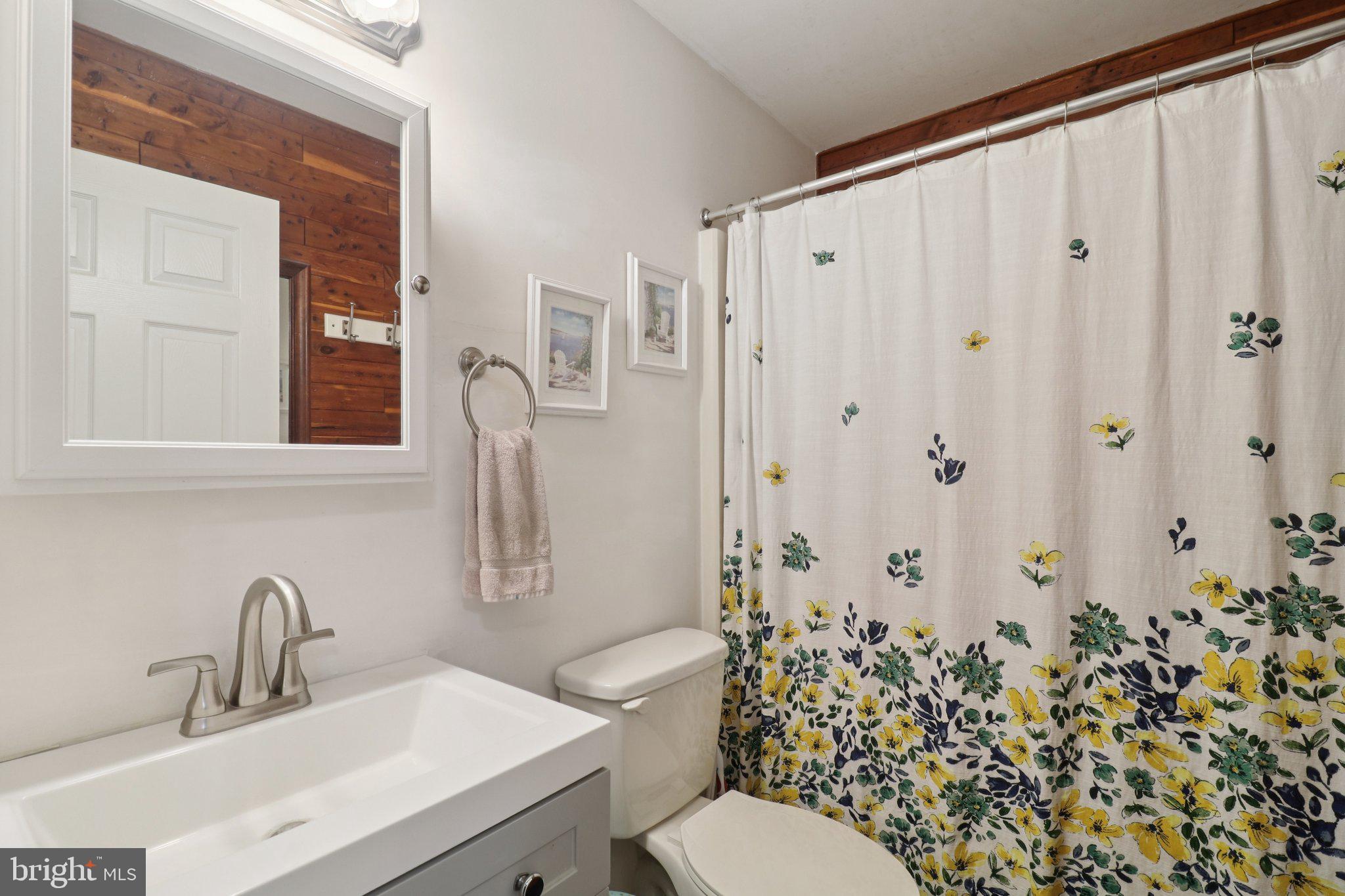 FRANKLIN MANOR BEACH - Residential