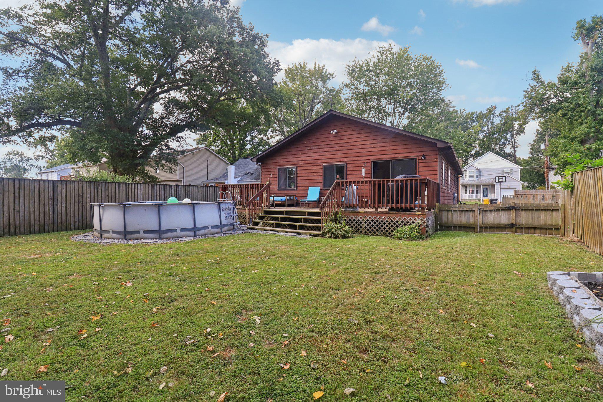 FRANKLIN MANOR BEACH - Residential