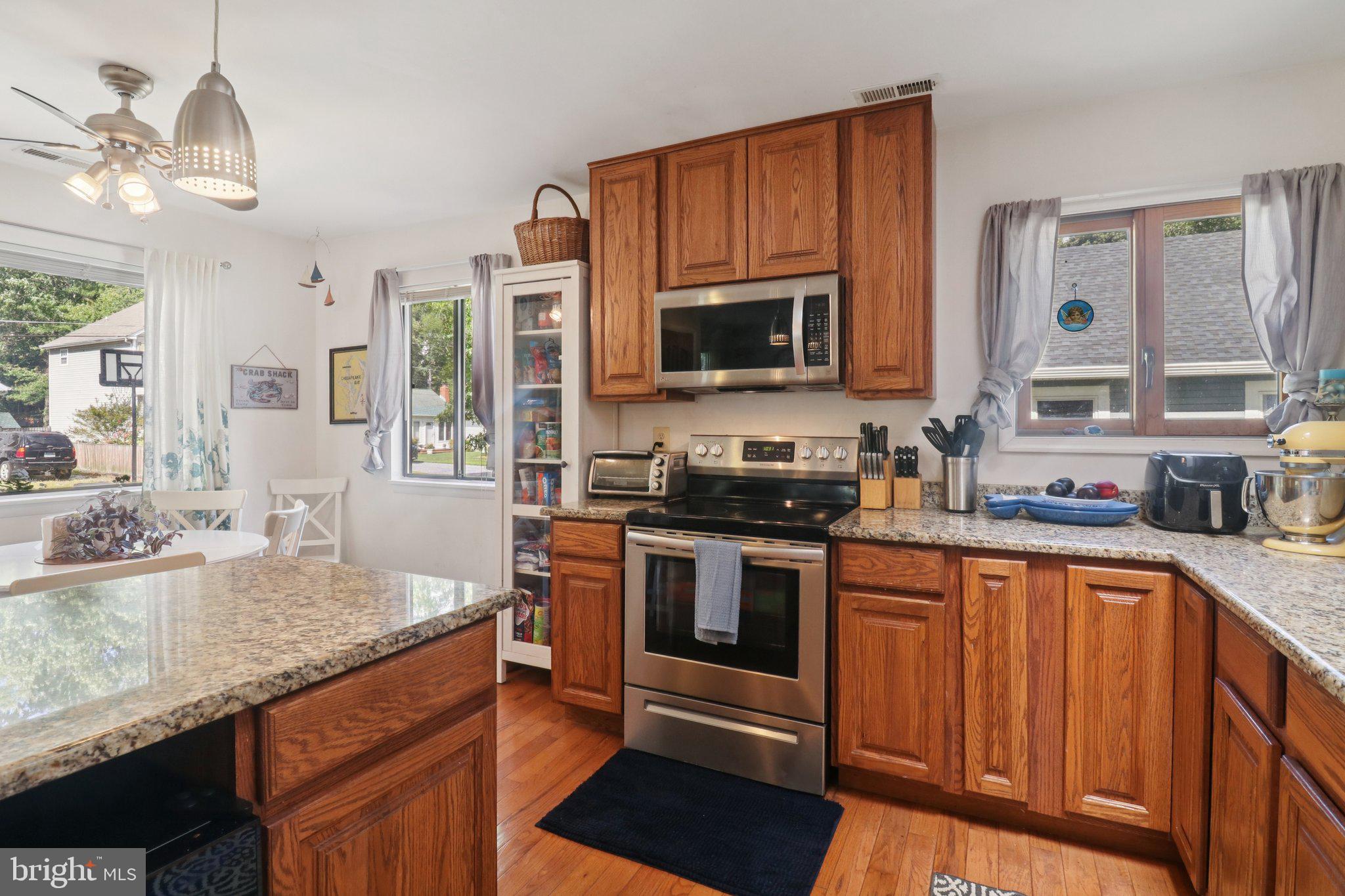 FRANKLIN MANOR BEACH - Residential