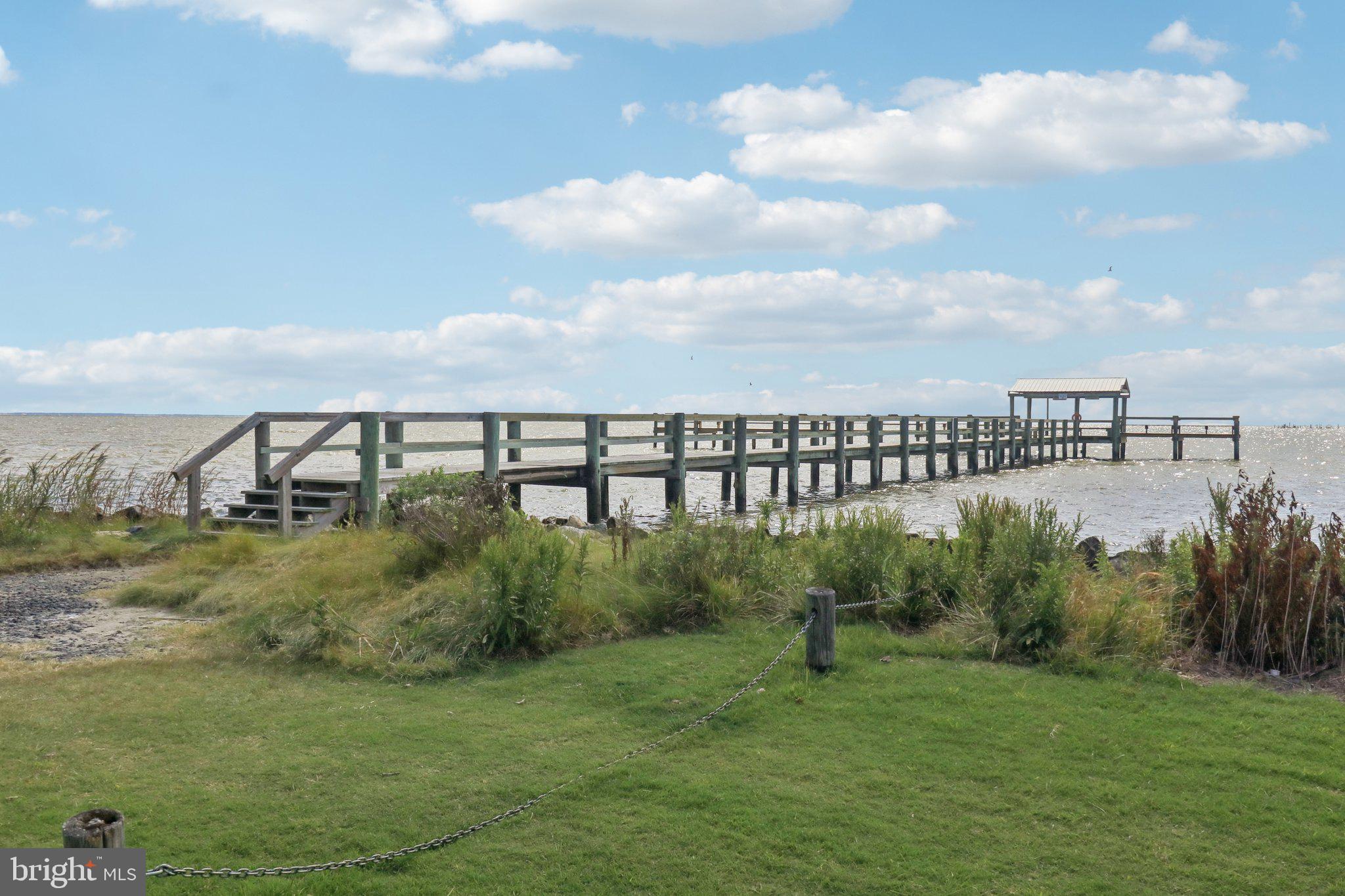 FRANKLIN MANOR BEACH - Residential