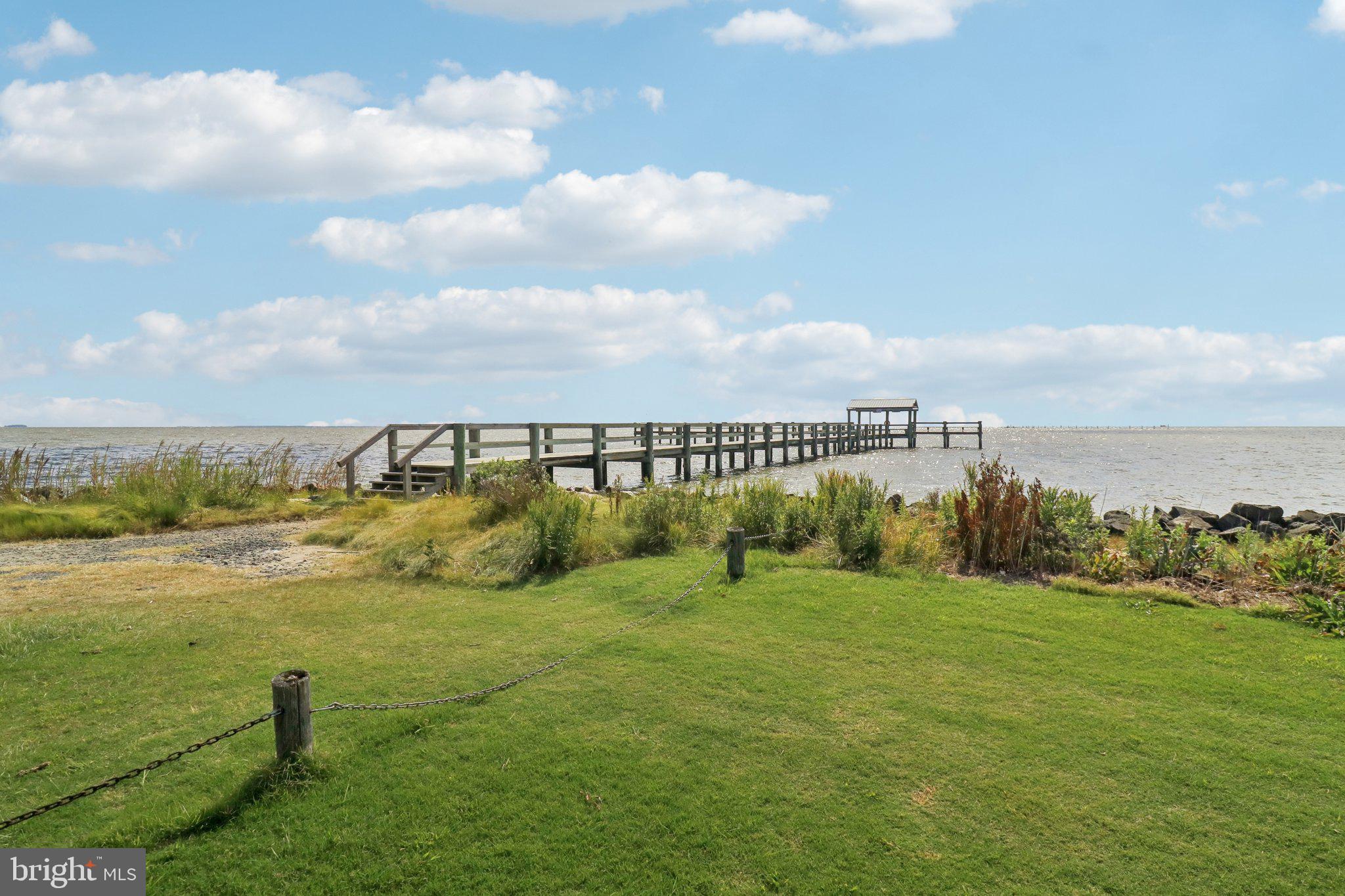 FRANKLIN MANOR BEACH - Residential