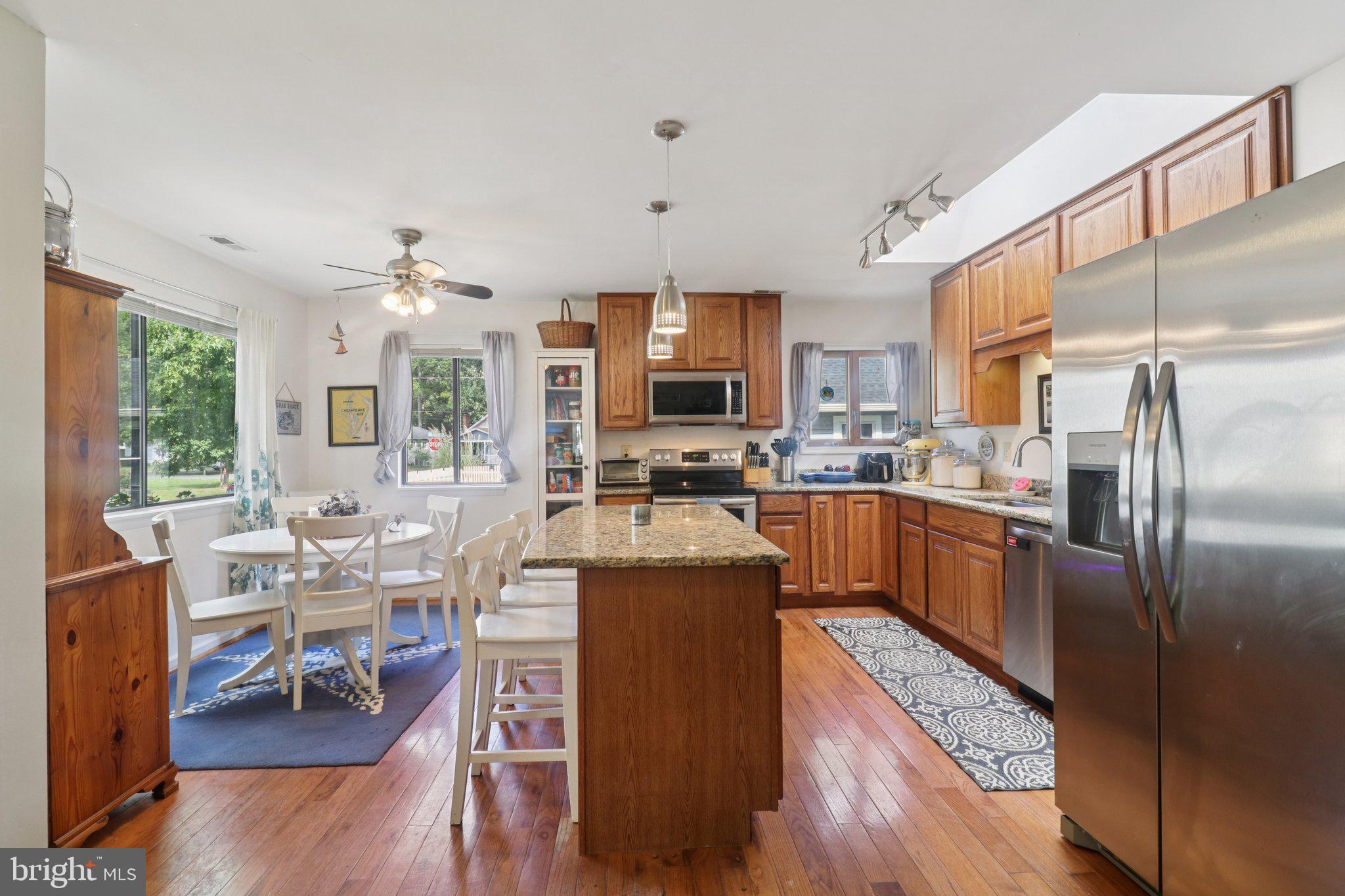 FRANKLIN MANOR BEACH - Residential